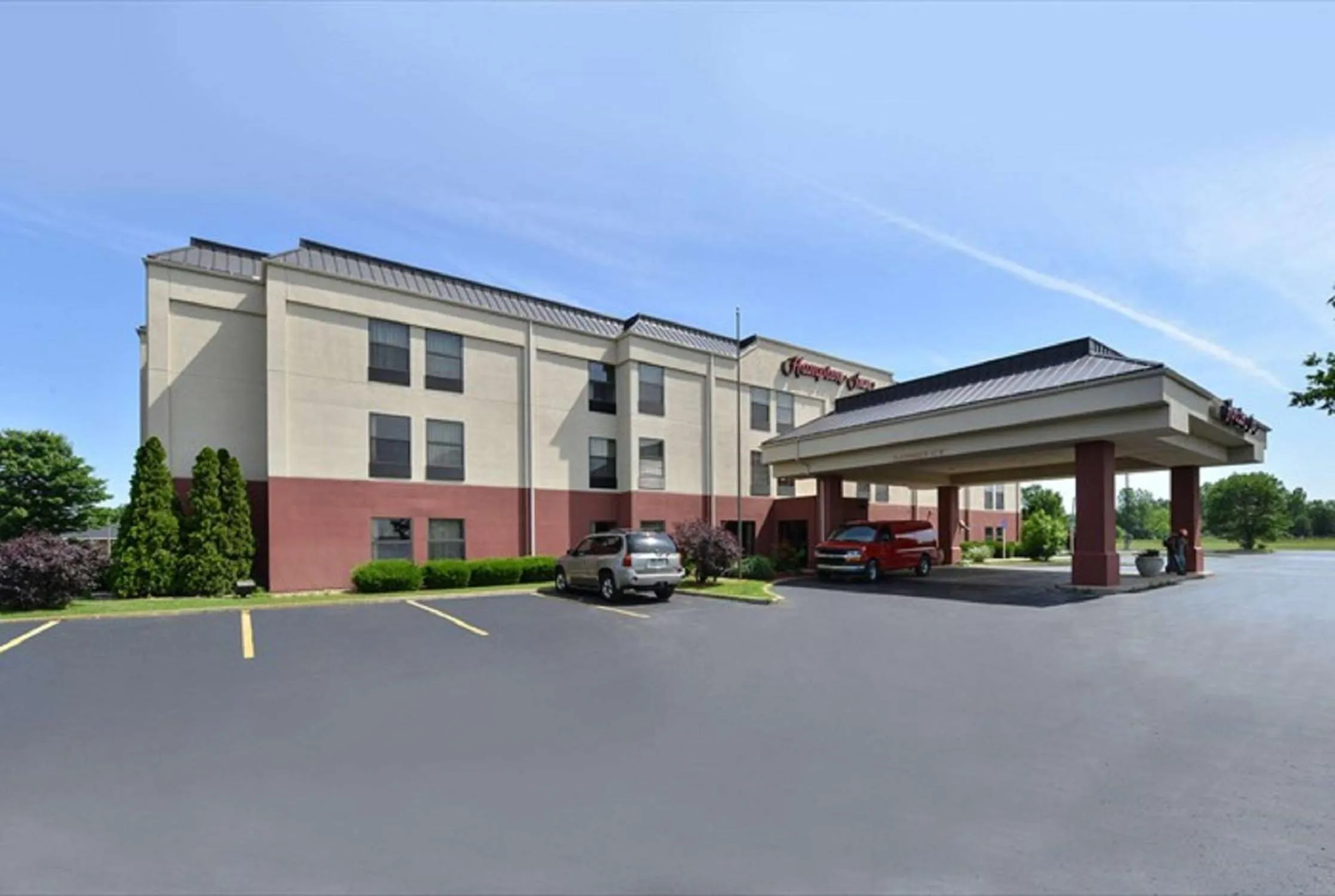 Property building in Hampton Inn Sturgis