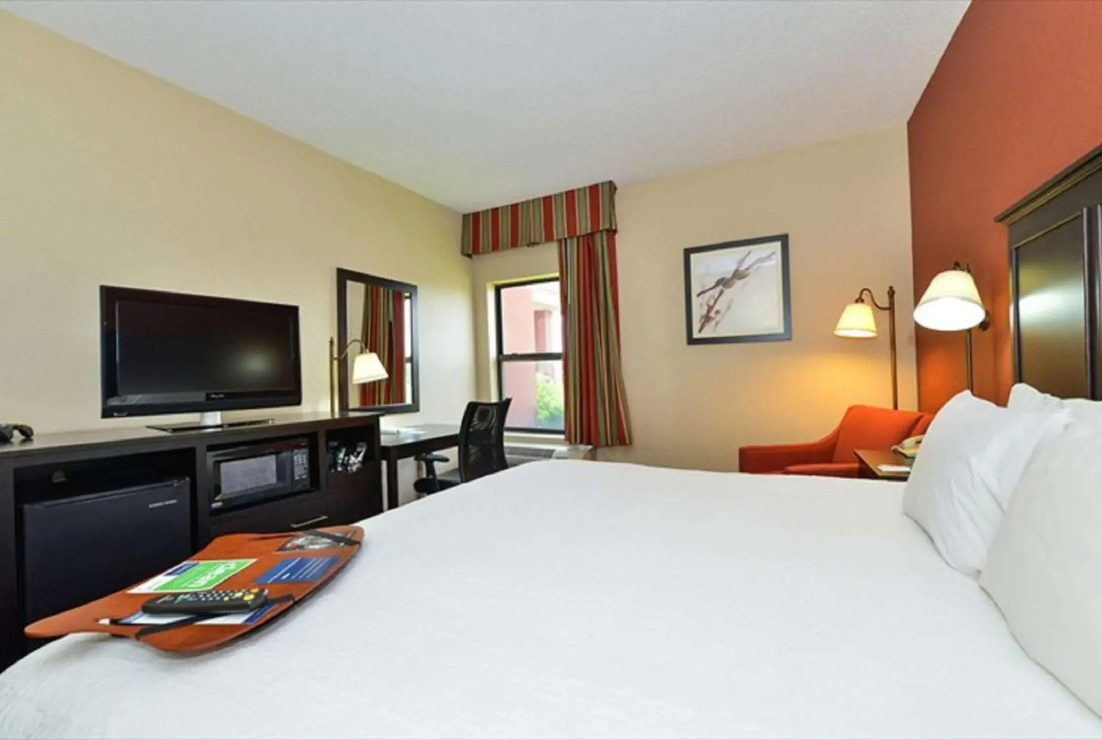 Bed in Hampton Inn Sturgis Bed in Hampton Inn Sturgis
