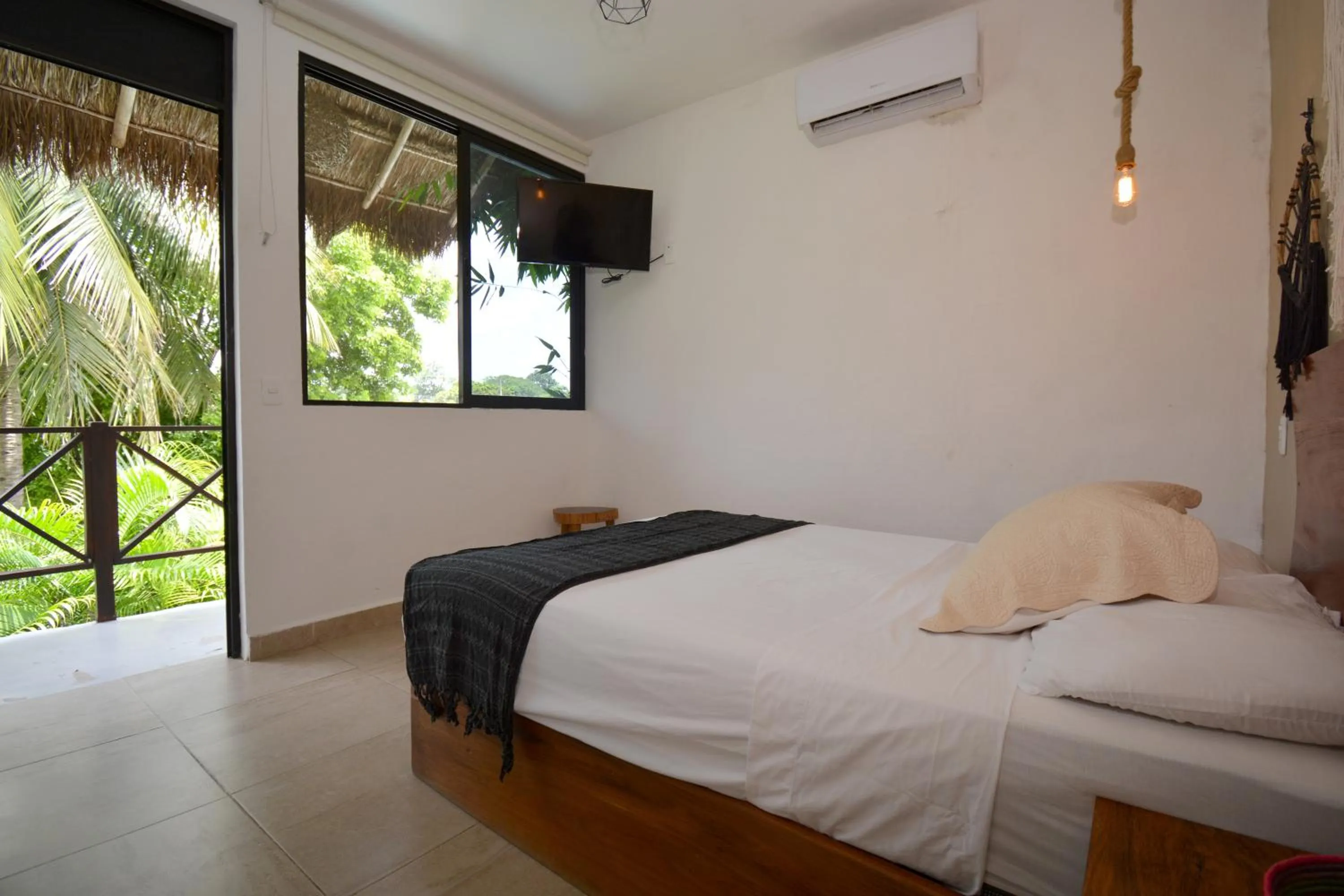 Bed in Casa Delia Hotel Downtown