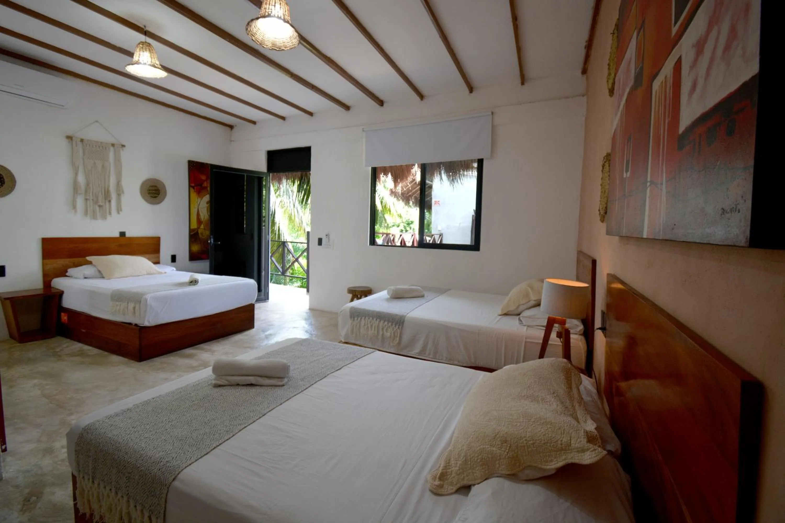 Bed in Casa Delia Hotel Downtown