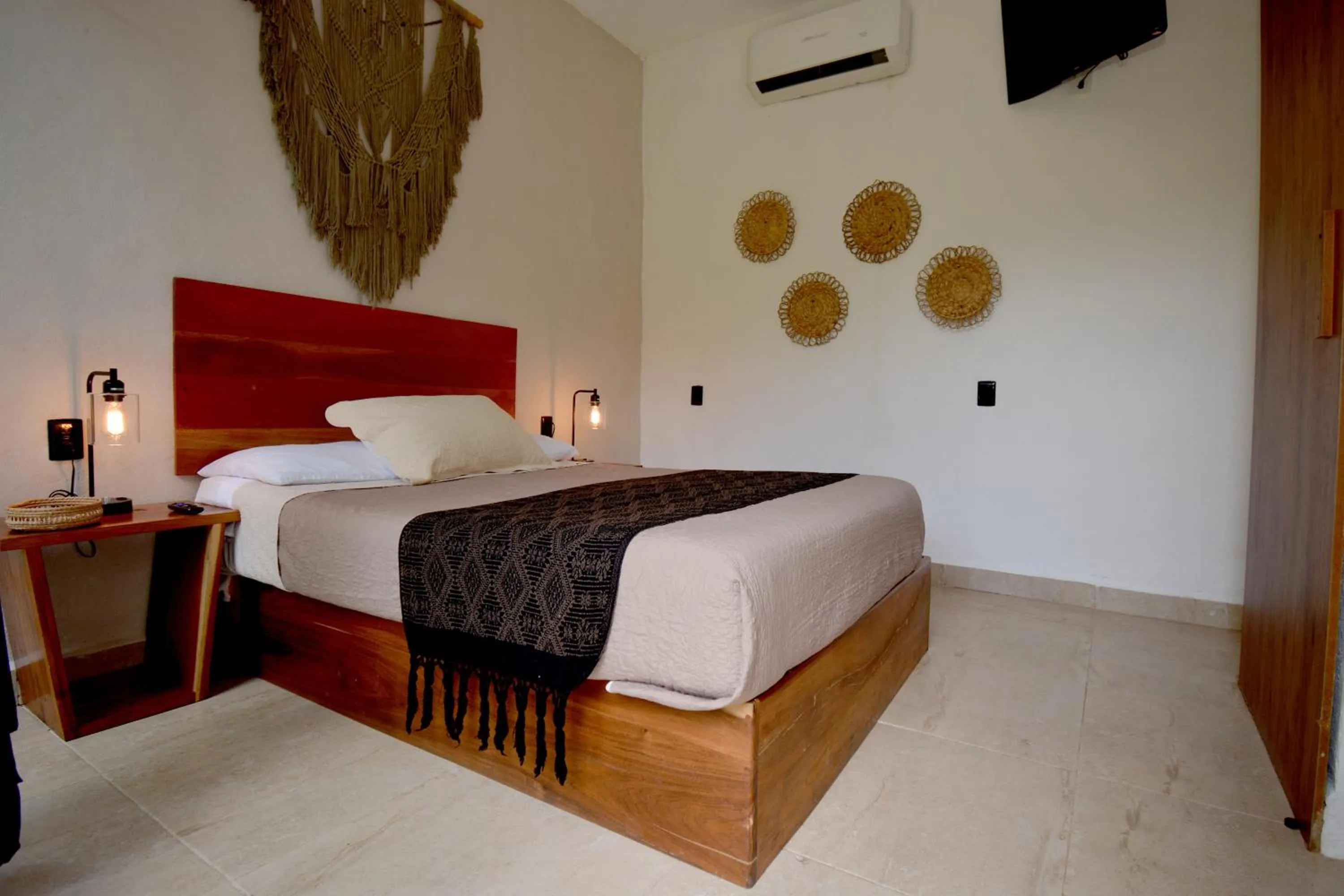 Bed in Casa Delia Hotel Downtown