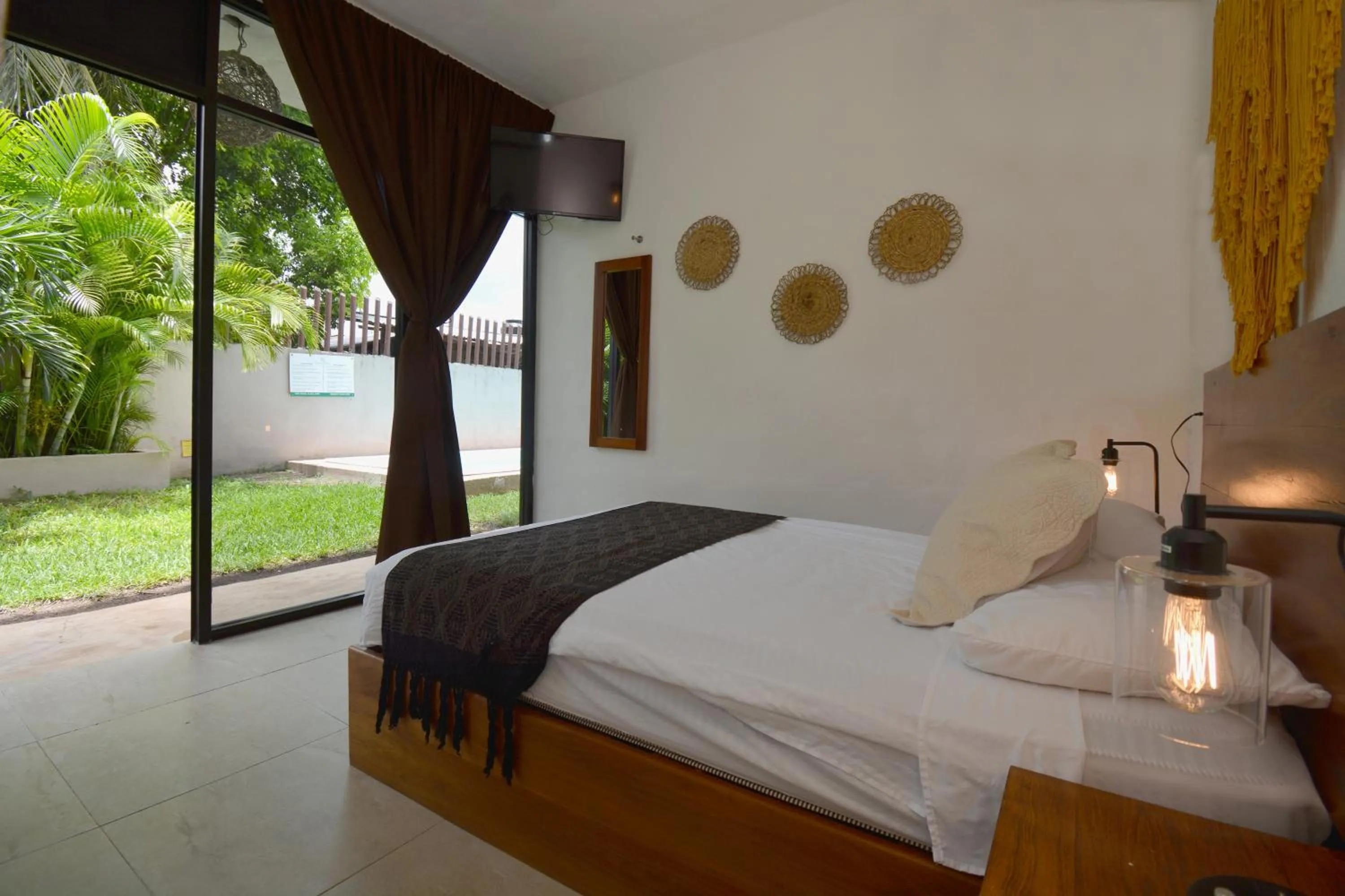 Bed in Casa Delia Hotel Downtown