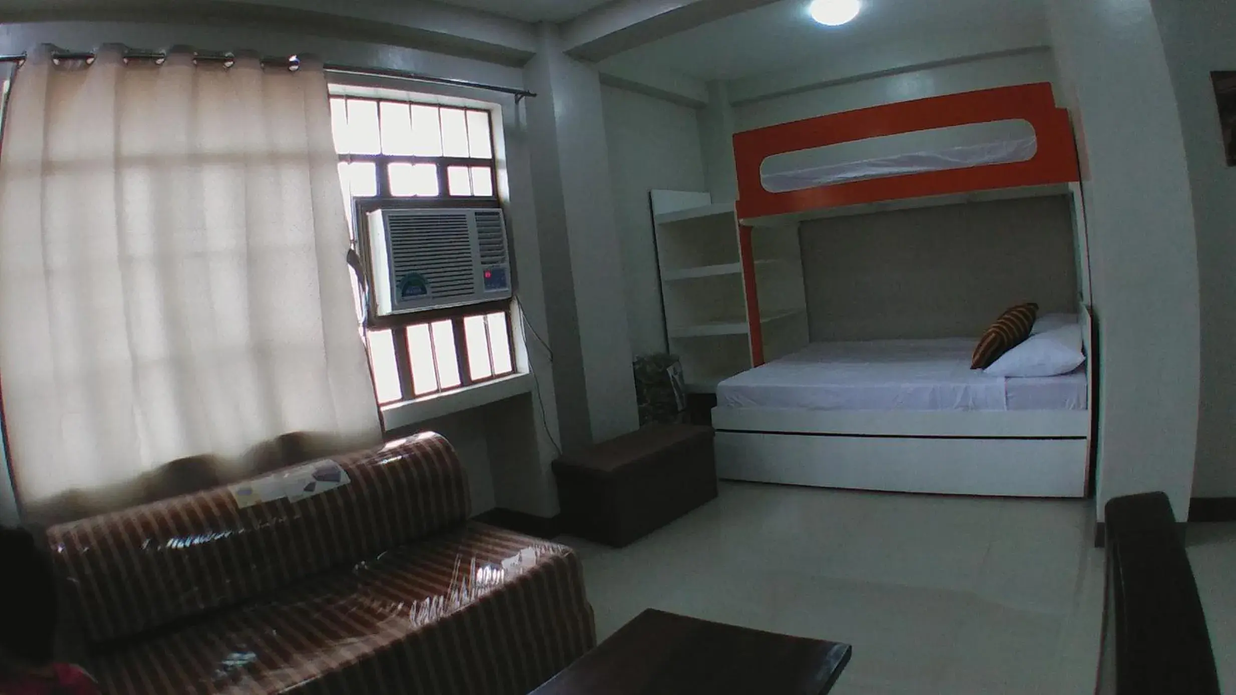 Studio Apartment in Beinte Singko de Marso Apartments Studio Apartment in Beinte Singko de Marso Apartments