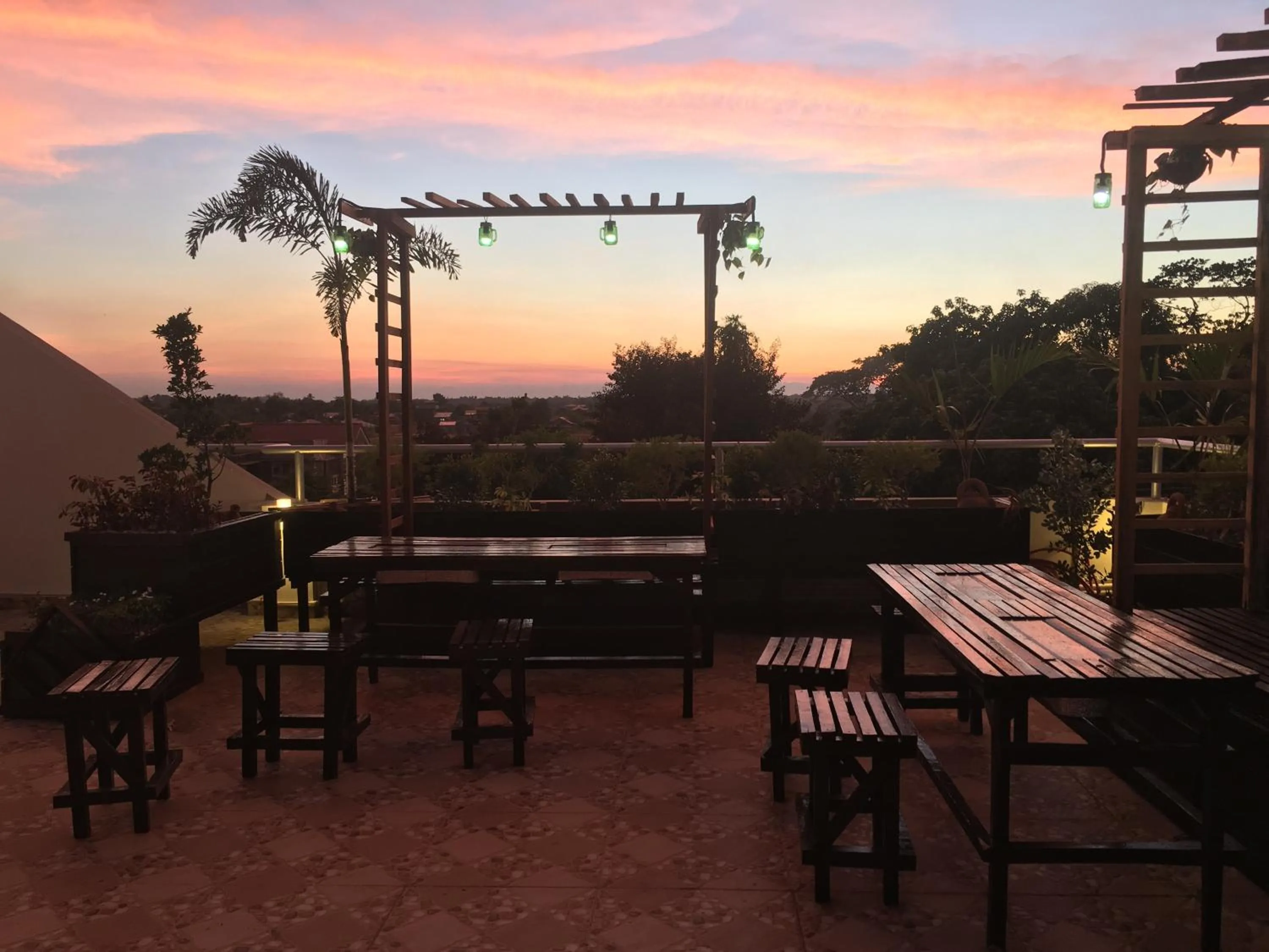 BBQ facilities in Beinte Singko de Marso Apartments