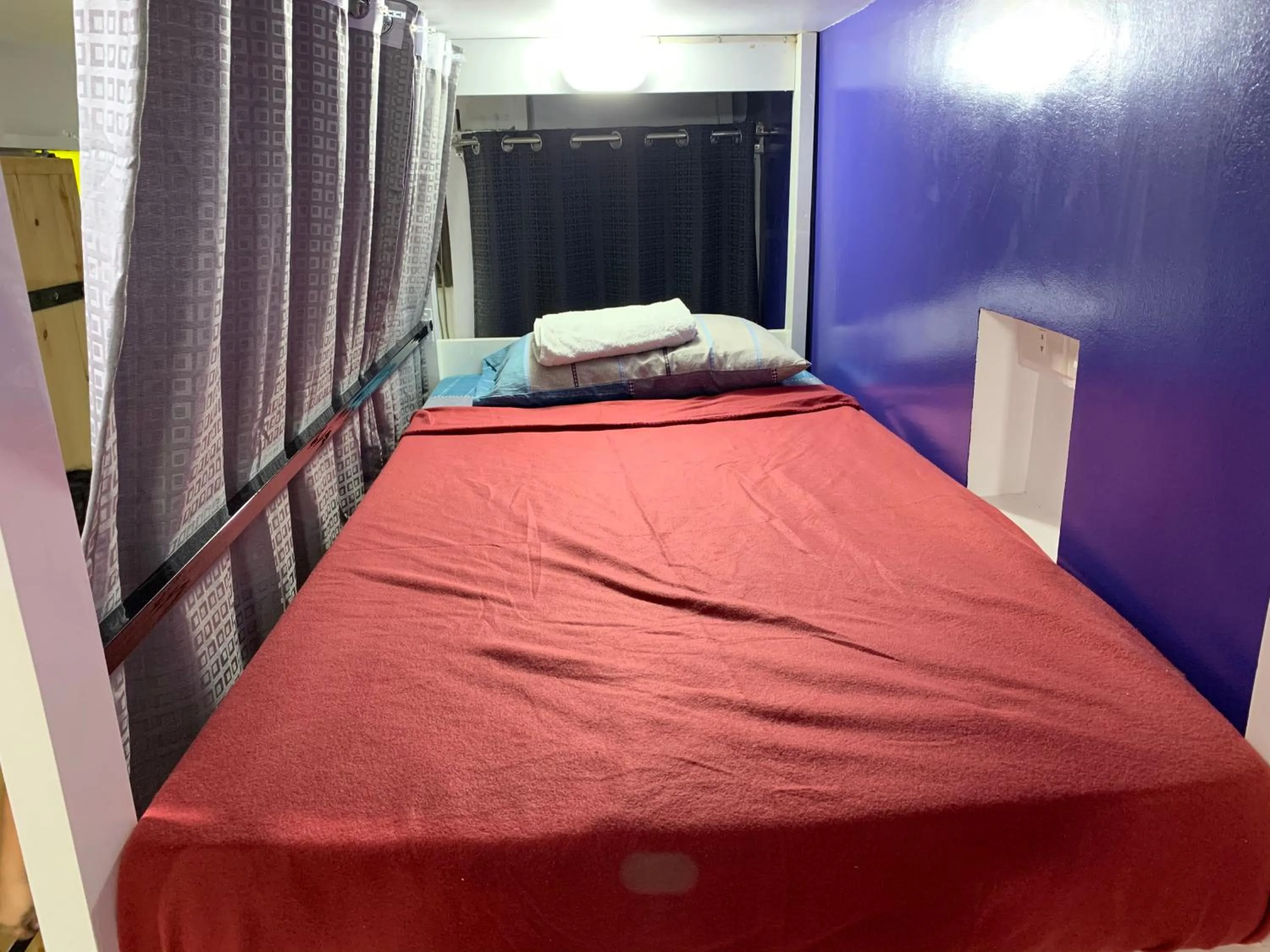 Bed in Beinte Singko de Marso Apartments