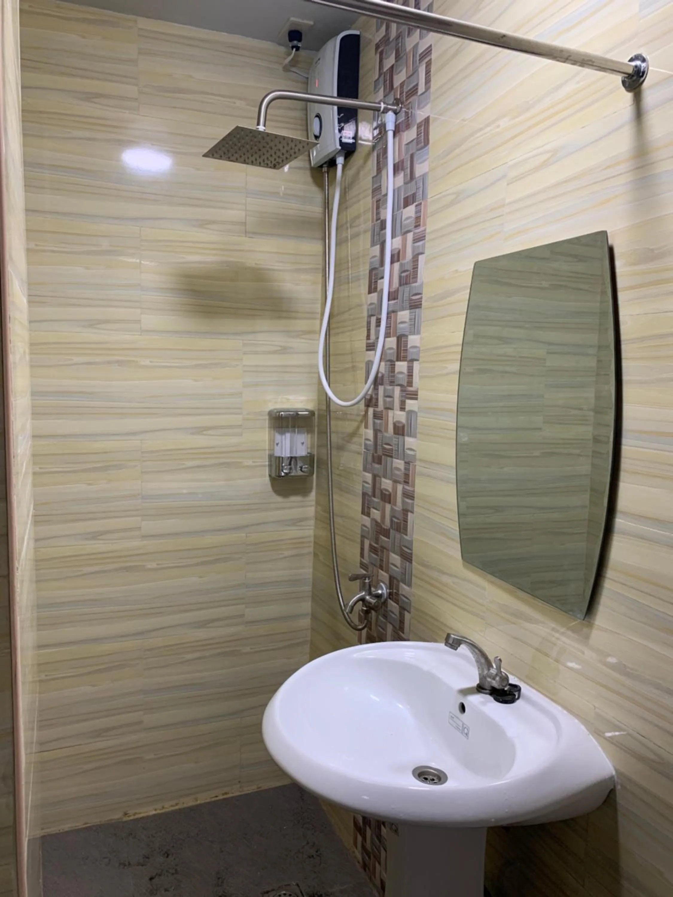 Beinte Singko de Marso Apartments