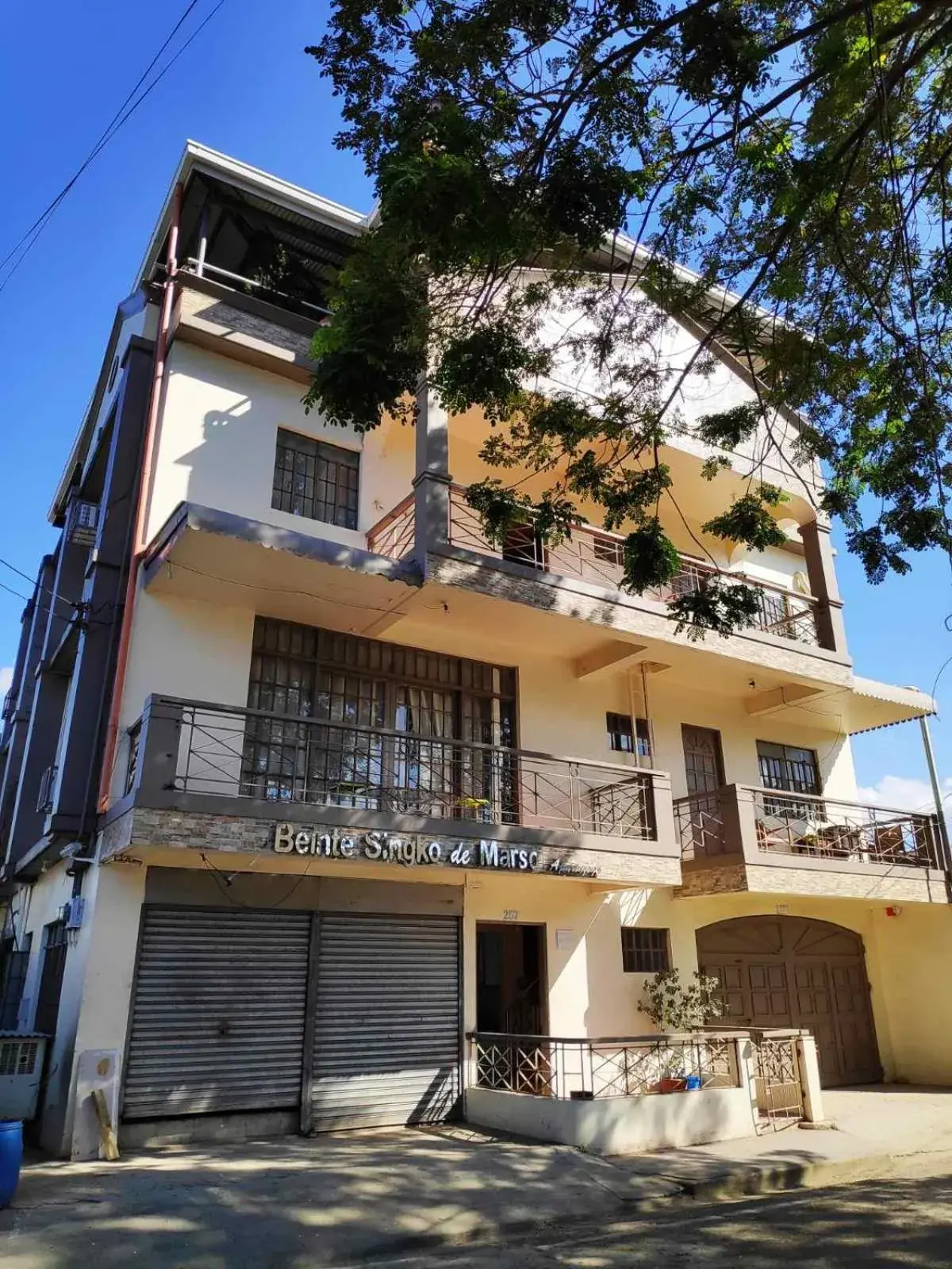 Facade/entrance in Beinte Singko de Marso Apartments Facade/entrance in Beinte Singko de Marso Apartments