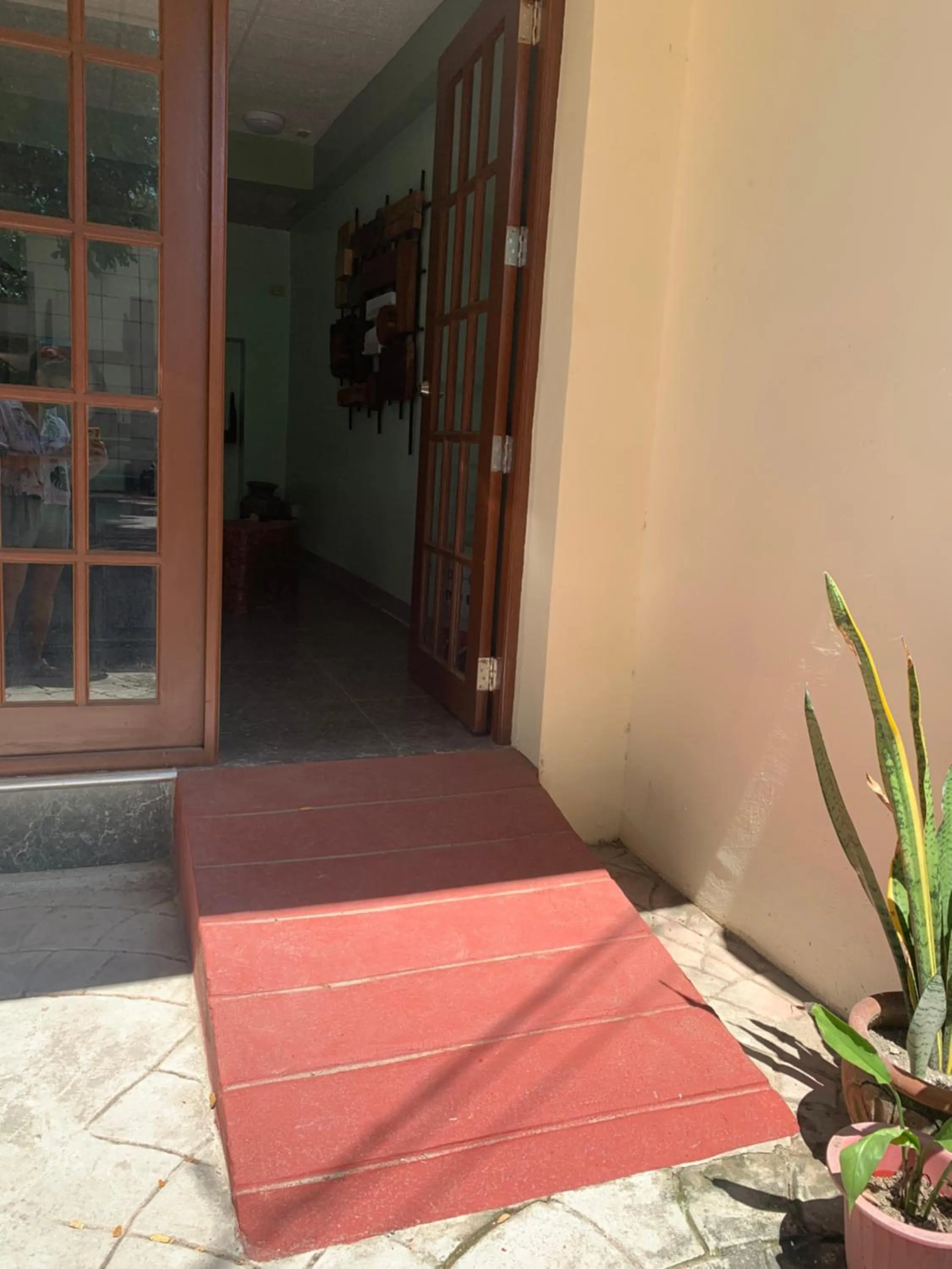 Facade/entrance in Beinte Singko de Marso Apartments