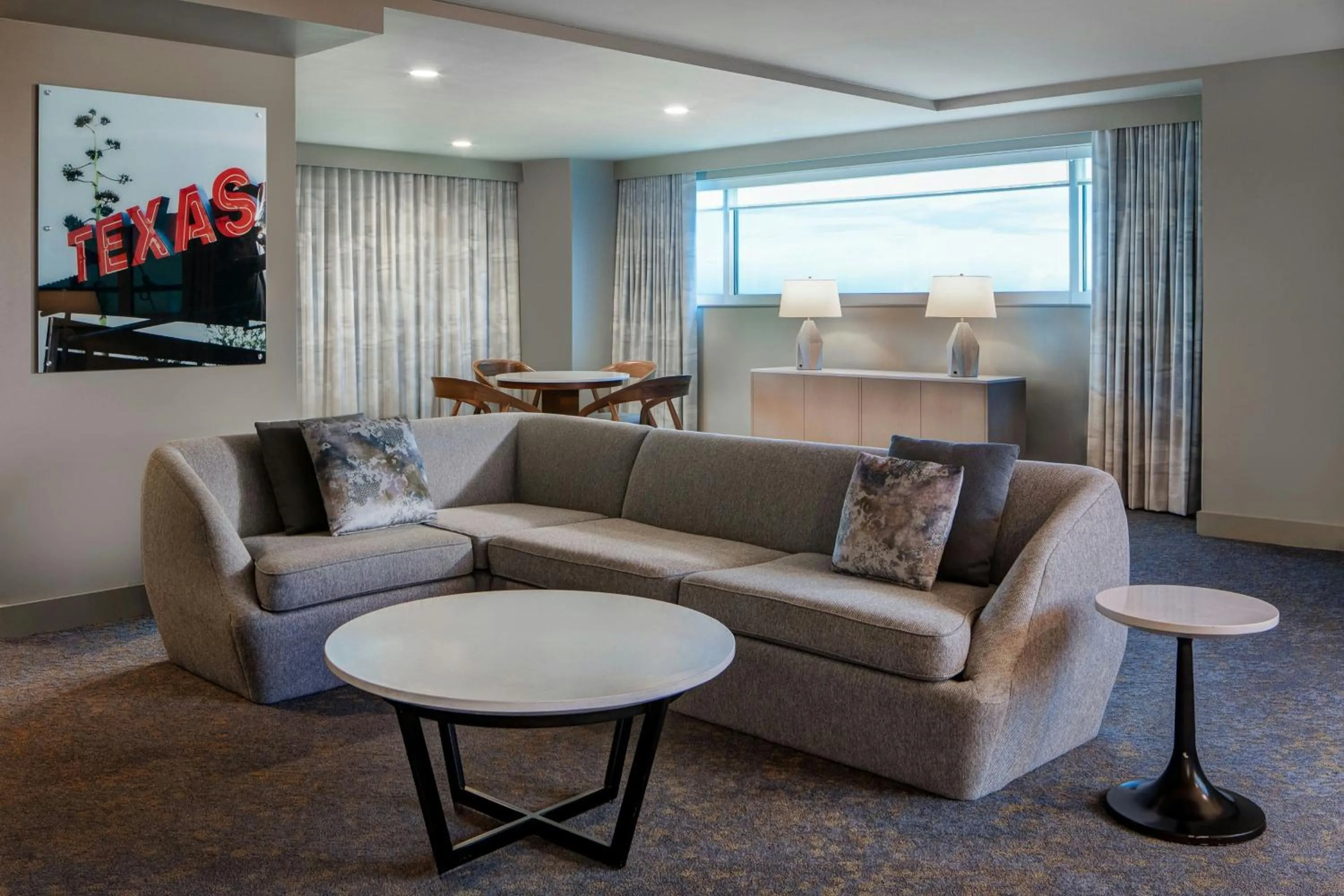 Living room in The Westin Houston, Memorial City