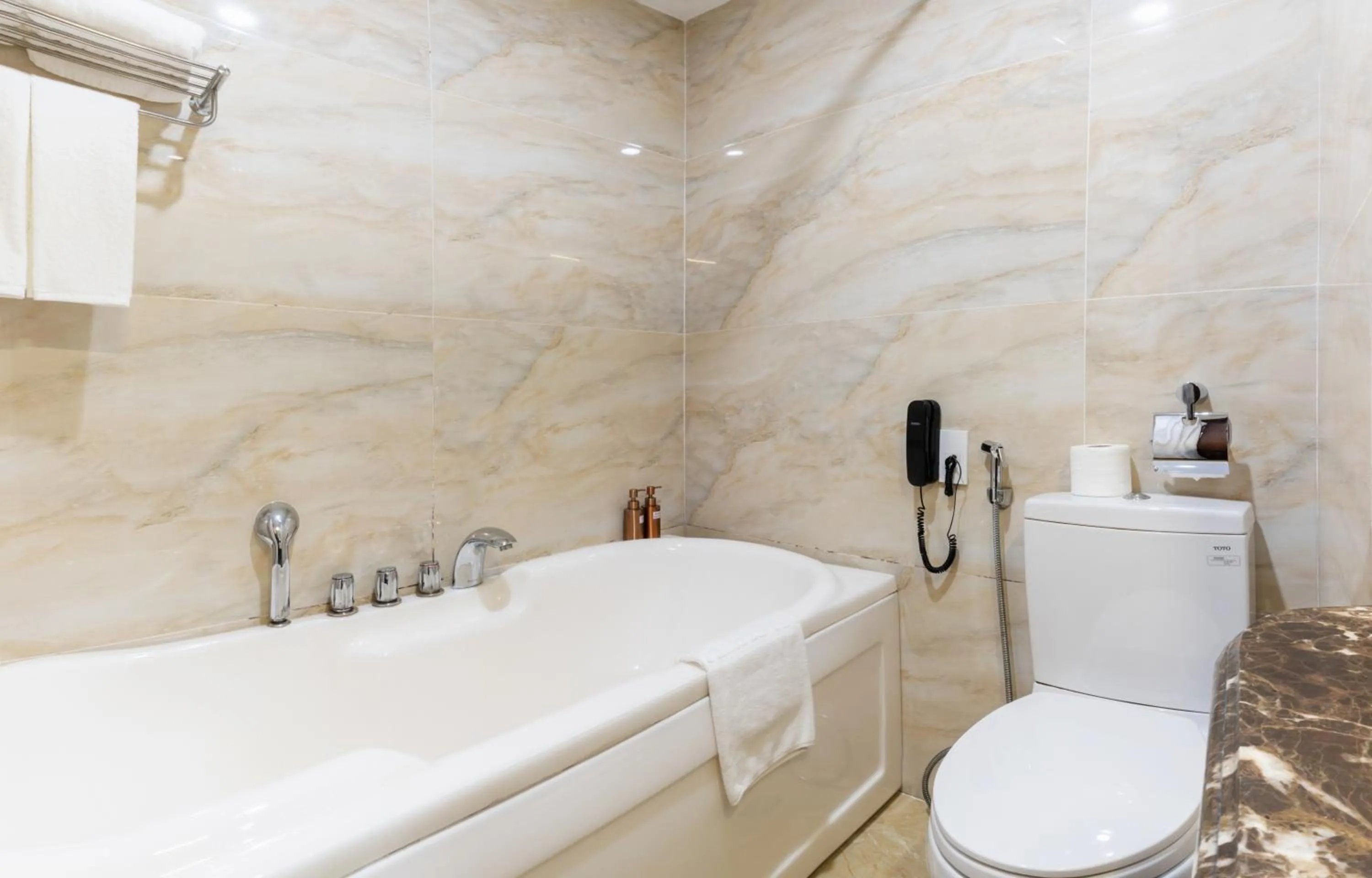 Bathroom in Roy Dala Hotel