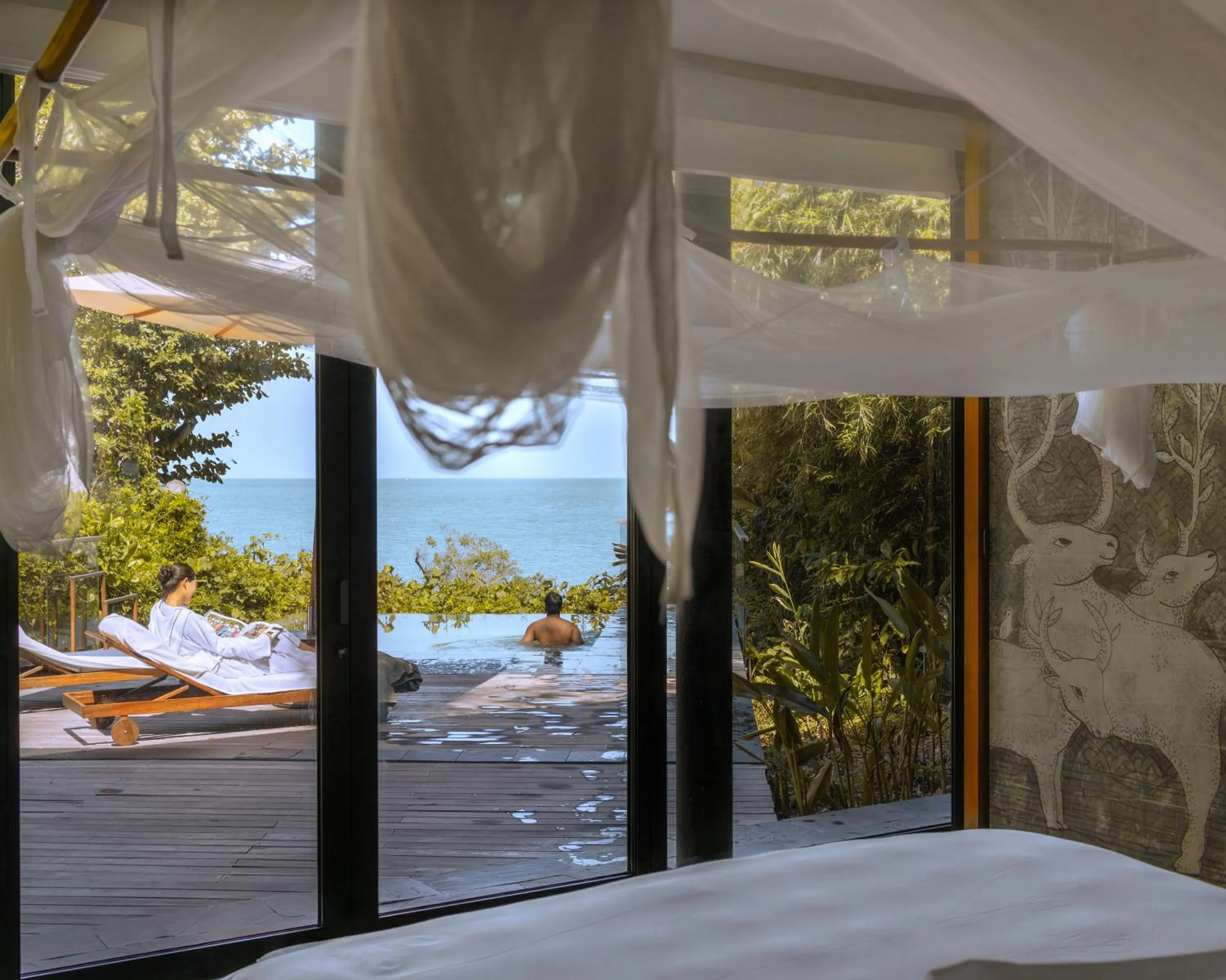 Bedroom, Bed in Six Senses Krabey Island