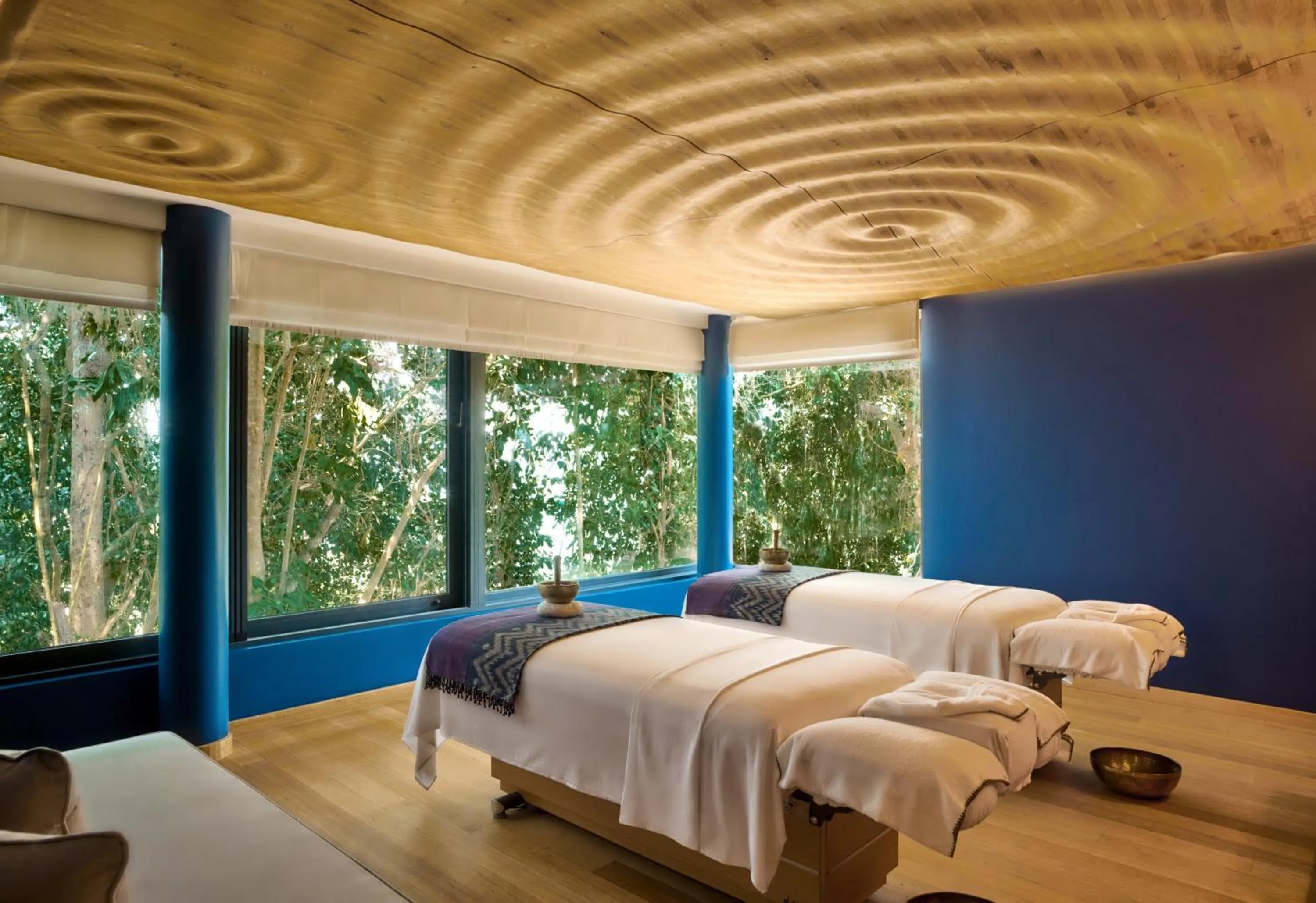 Spa and wellness centre/facilities, Bed in Six Senses Krabey Island