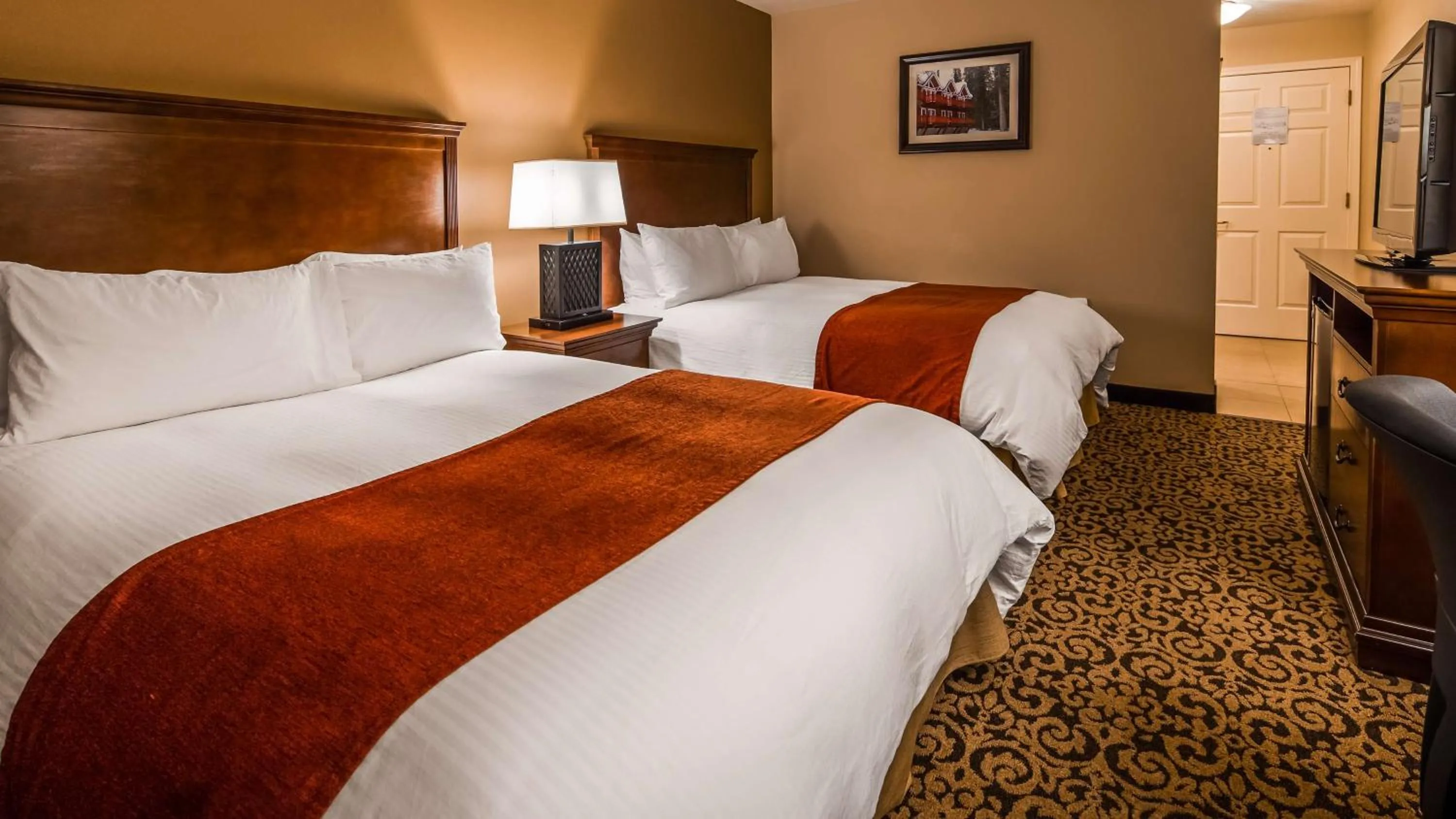 Bedroom, Bed in Best Western Tyrolean Lodge