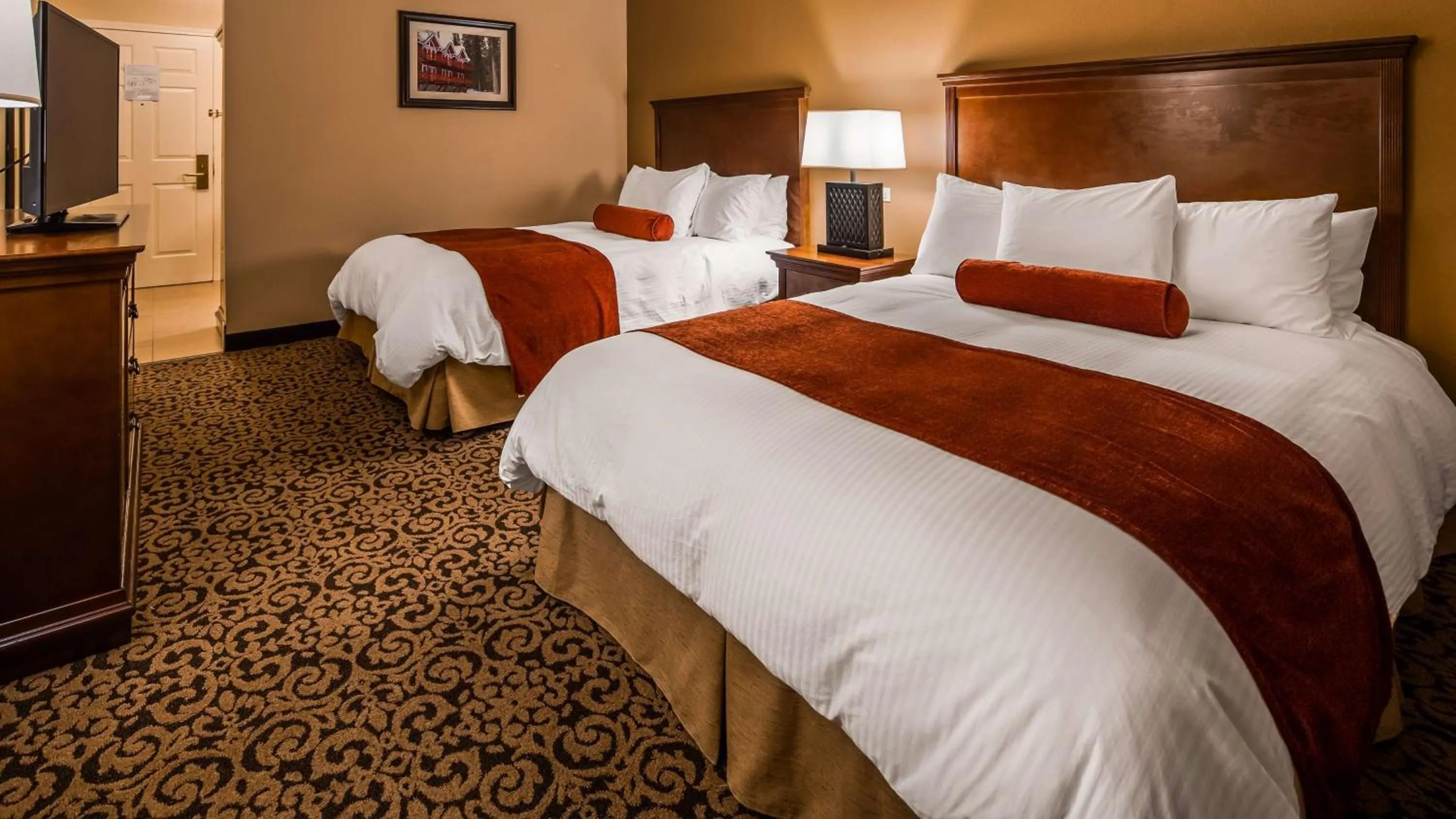 Bedroom, Bed in Best Western Tyrolean Lodge