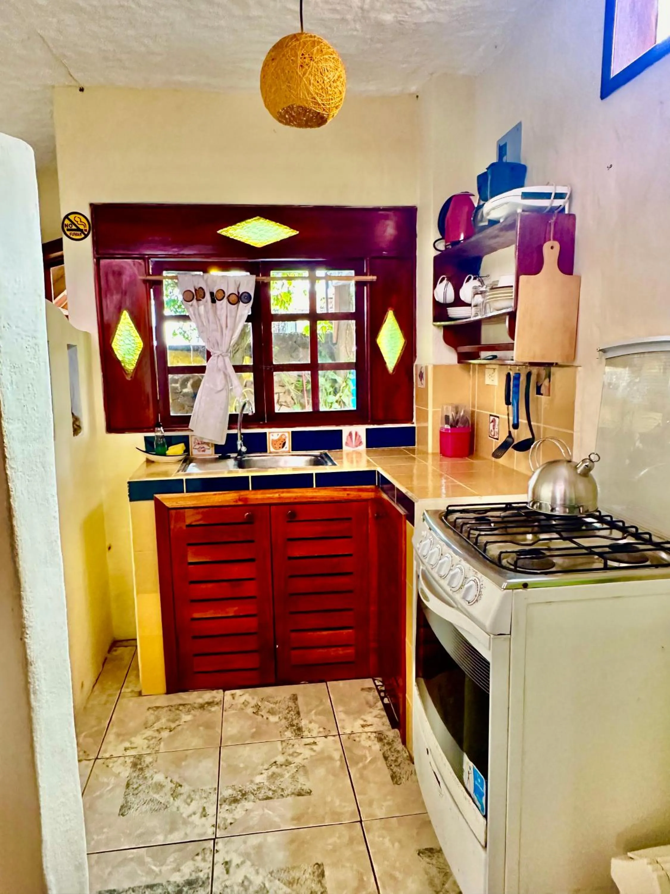 Kitchen or kitchenette in Casa del Lago Lodging House