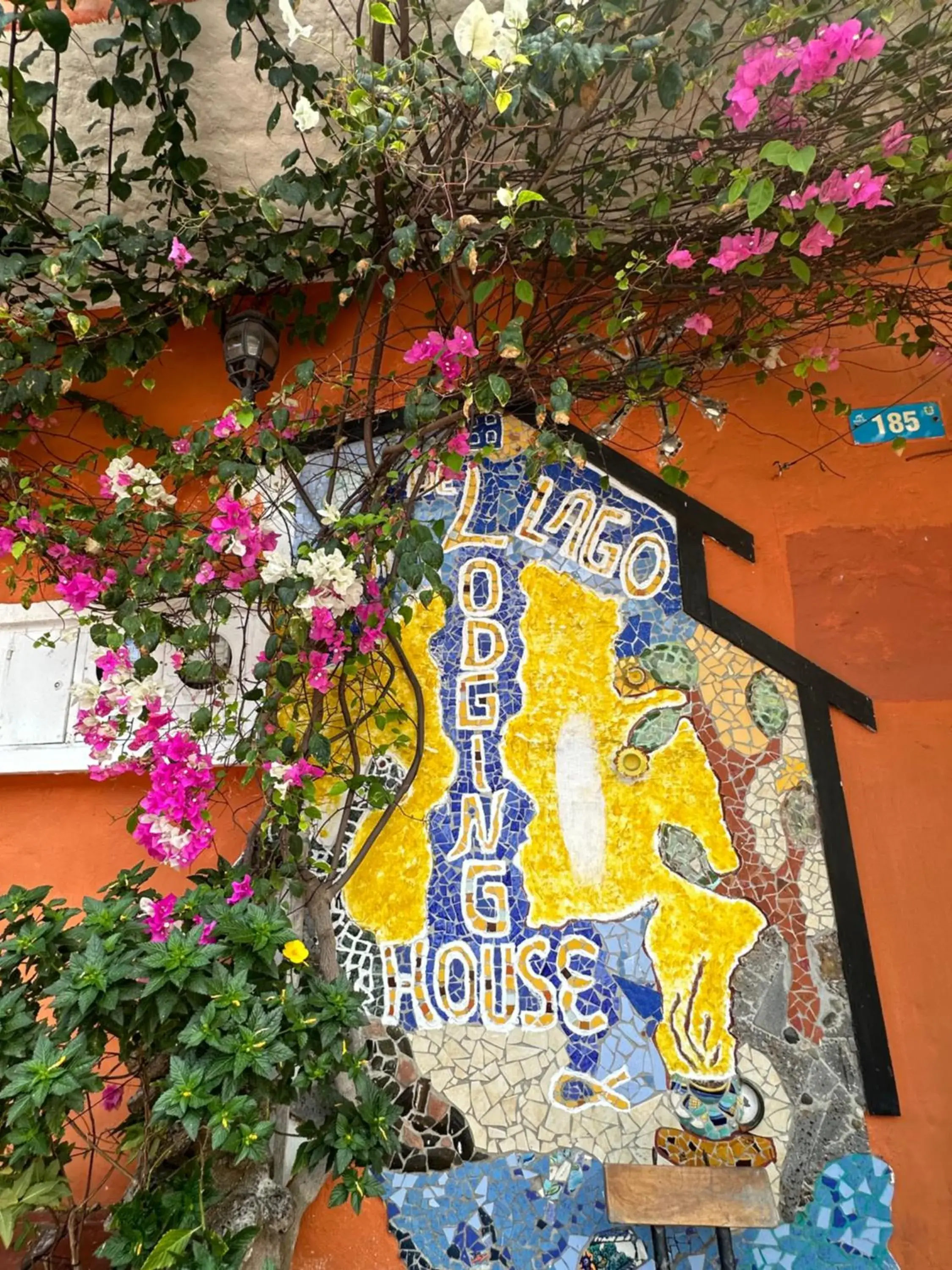 Property building in Casa del Lago Lodging House Property building in Casa del Lago Lodging House
