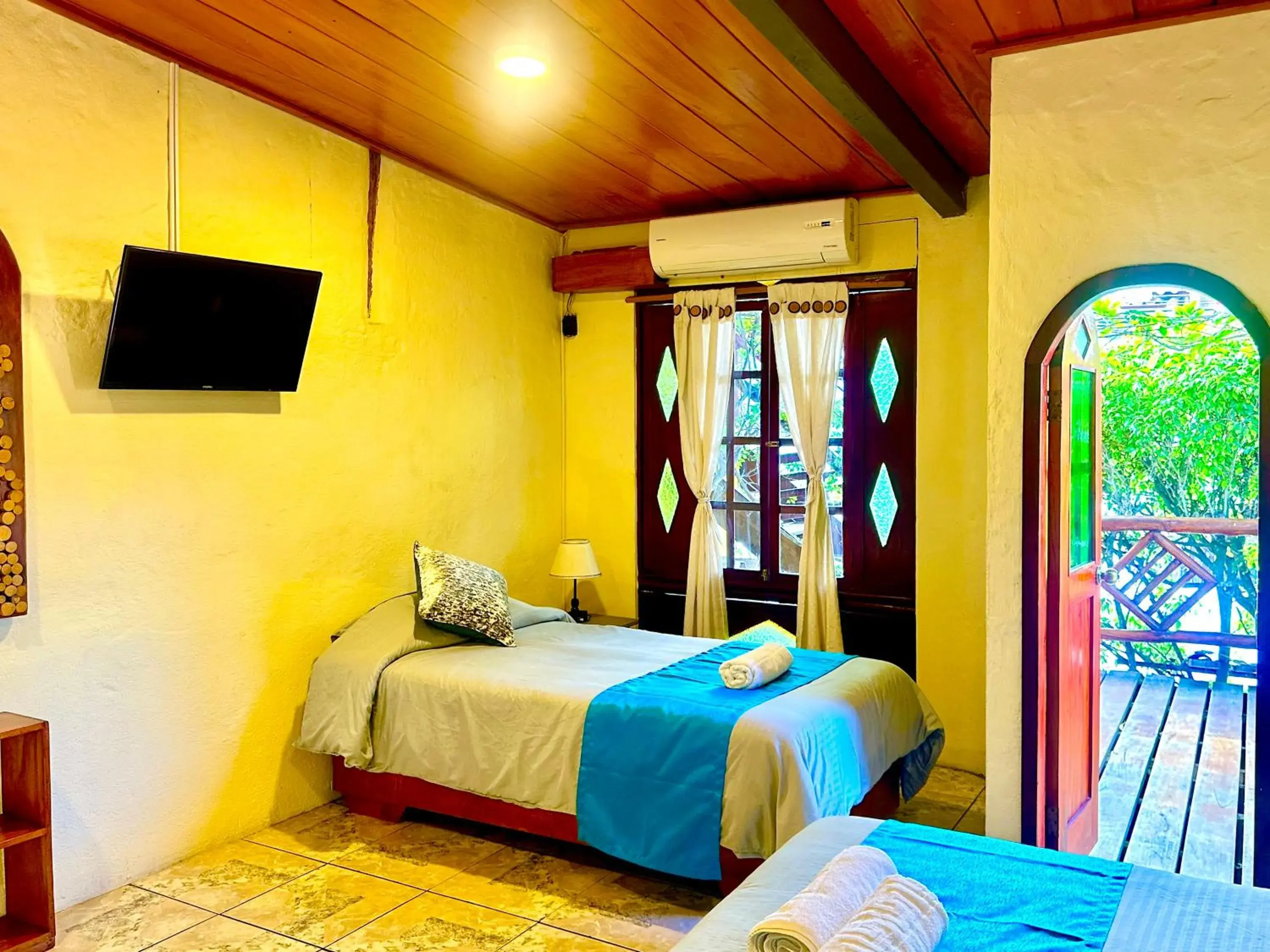 Bedroom, Bed in Casa del Lago Lodging House Bedroom, Bed in Casa del Lago Lodging House