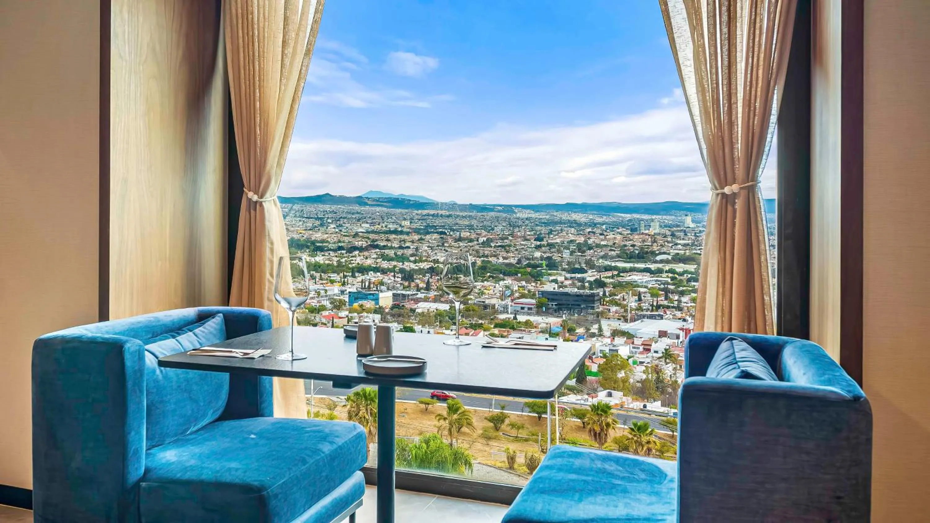 Property building in Hilton Queretaro