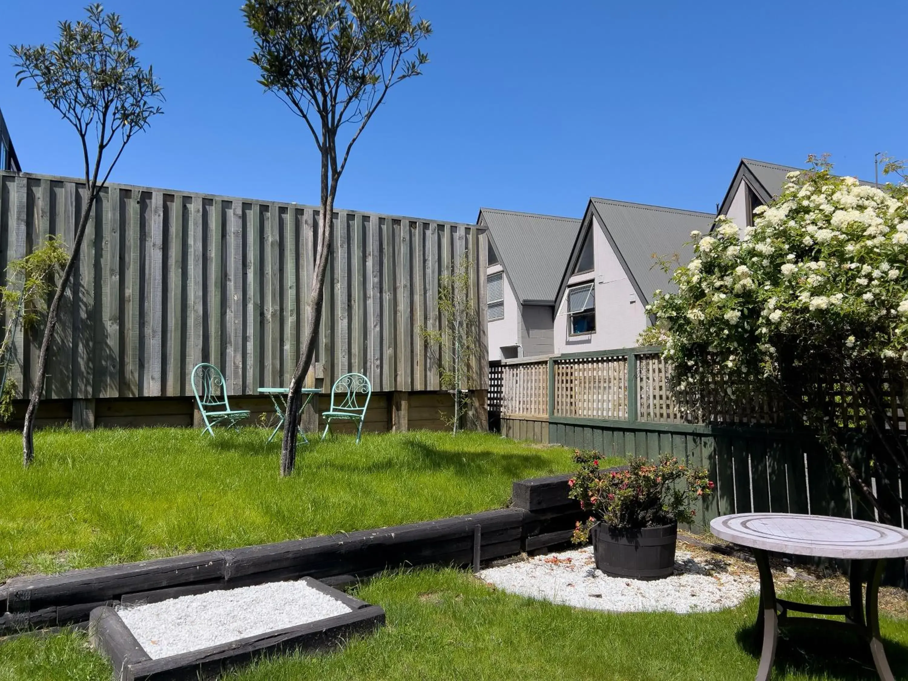 Garden view in Blue Peaks Lodge Garden view in Blue Peaks Lodge