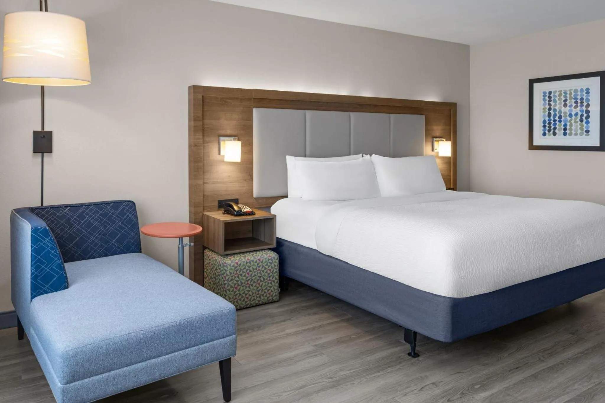 Photo of the whole room, Bed in Holiday Inn Express & Suites Mt Sterling North by IHG