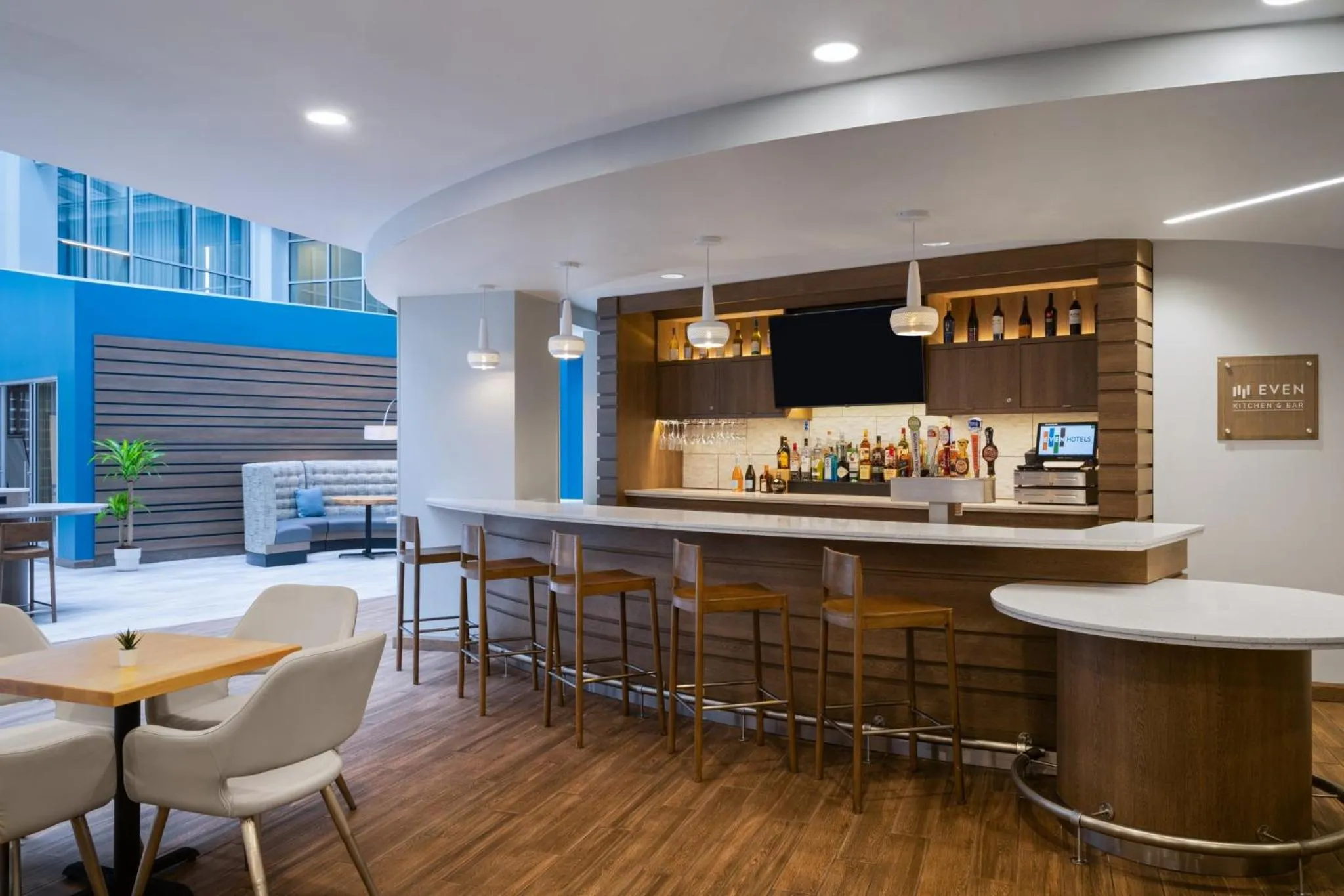 Restaurant/places to eat in EVEN Hotel Pittsburgh Downtown by IHG