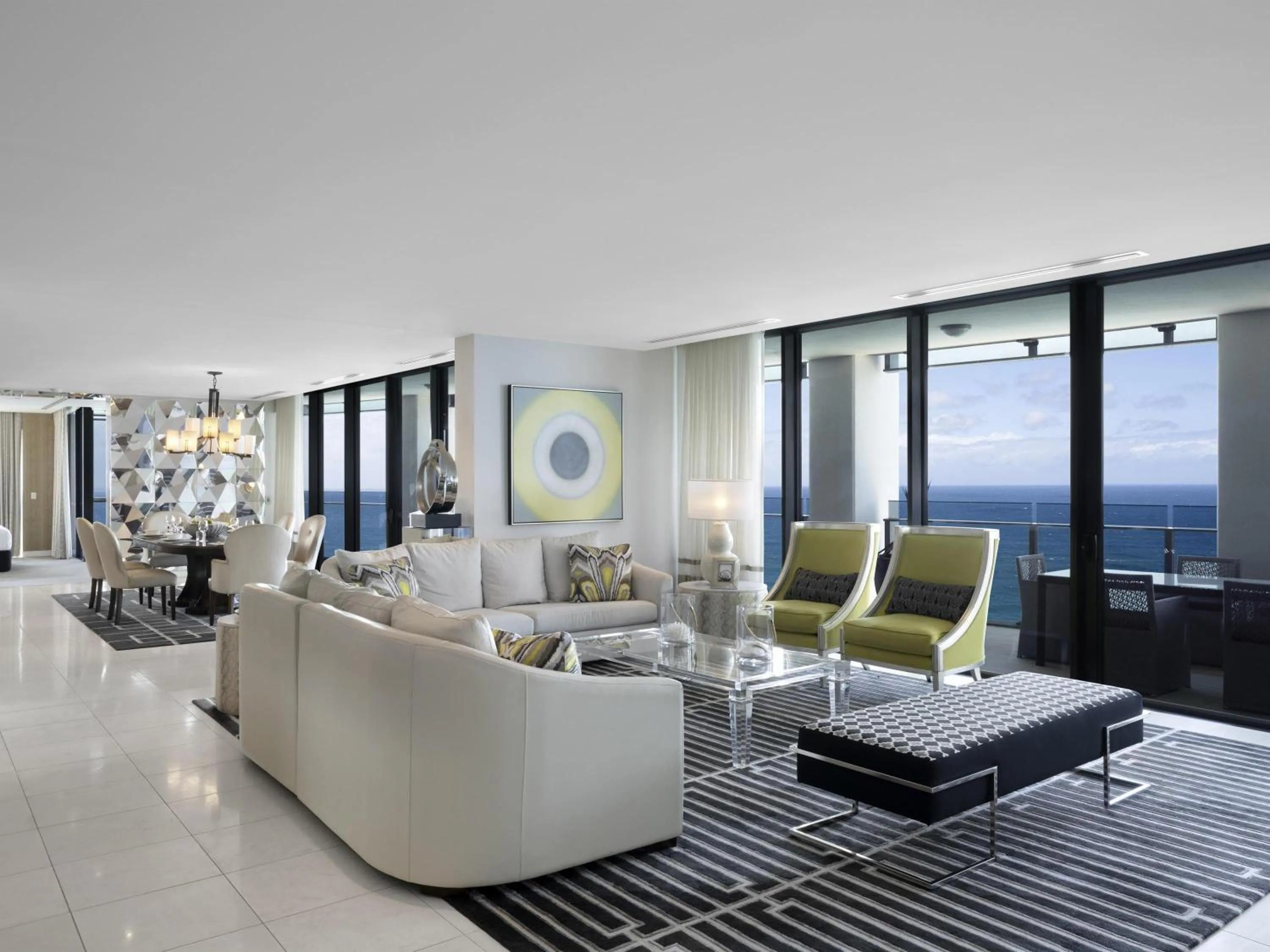 Bedroom in Peppers Soul Surfers Paradise