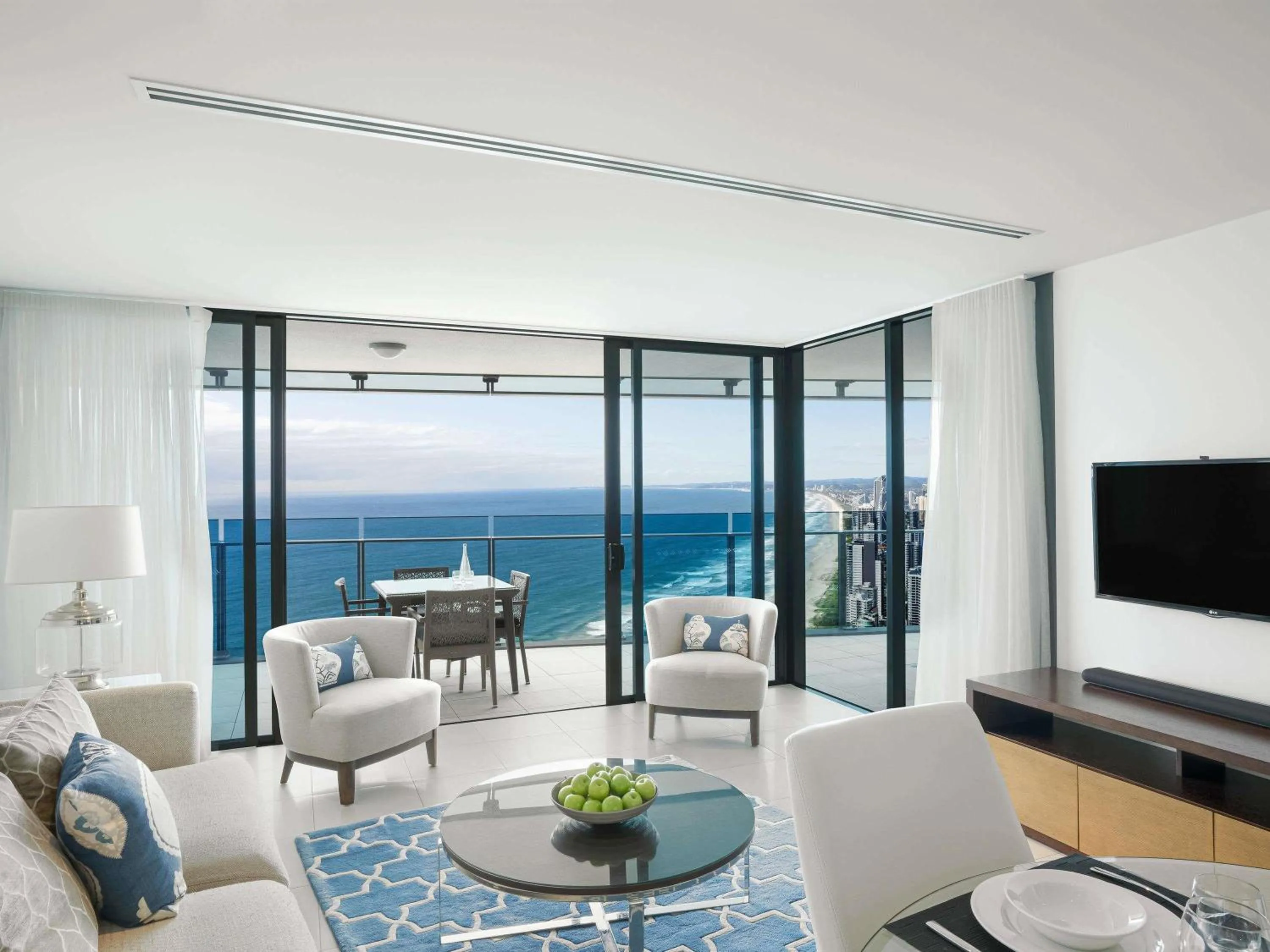 Bedroom in Peppers Soul Surfers Paradise