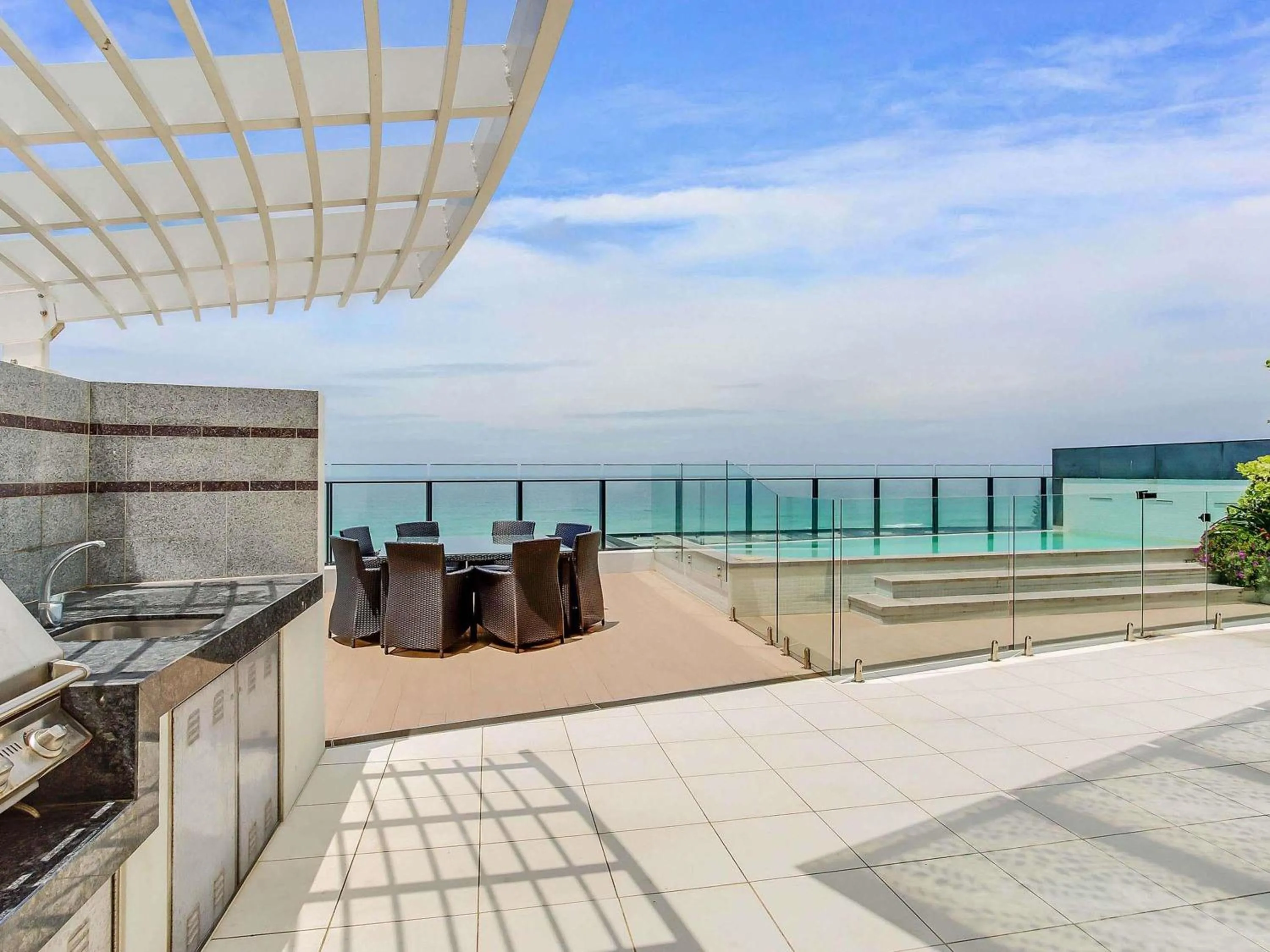 Bedroom in Peppers Soul Surfers Paradise