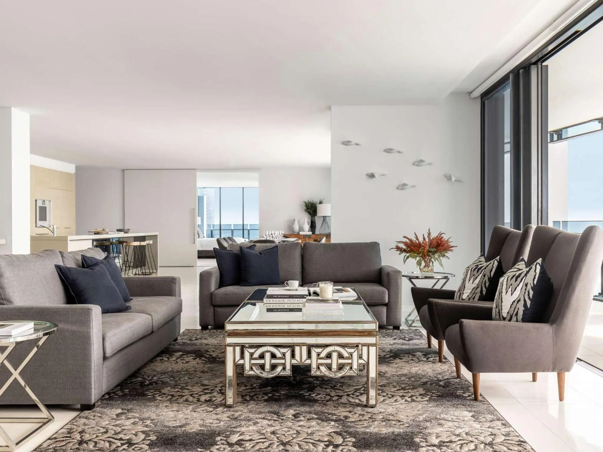 Living room in Peppers Soul Surfers Paradise