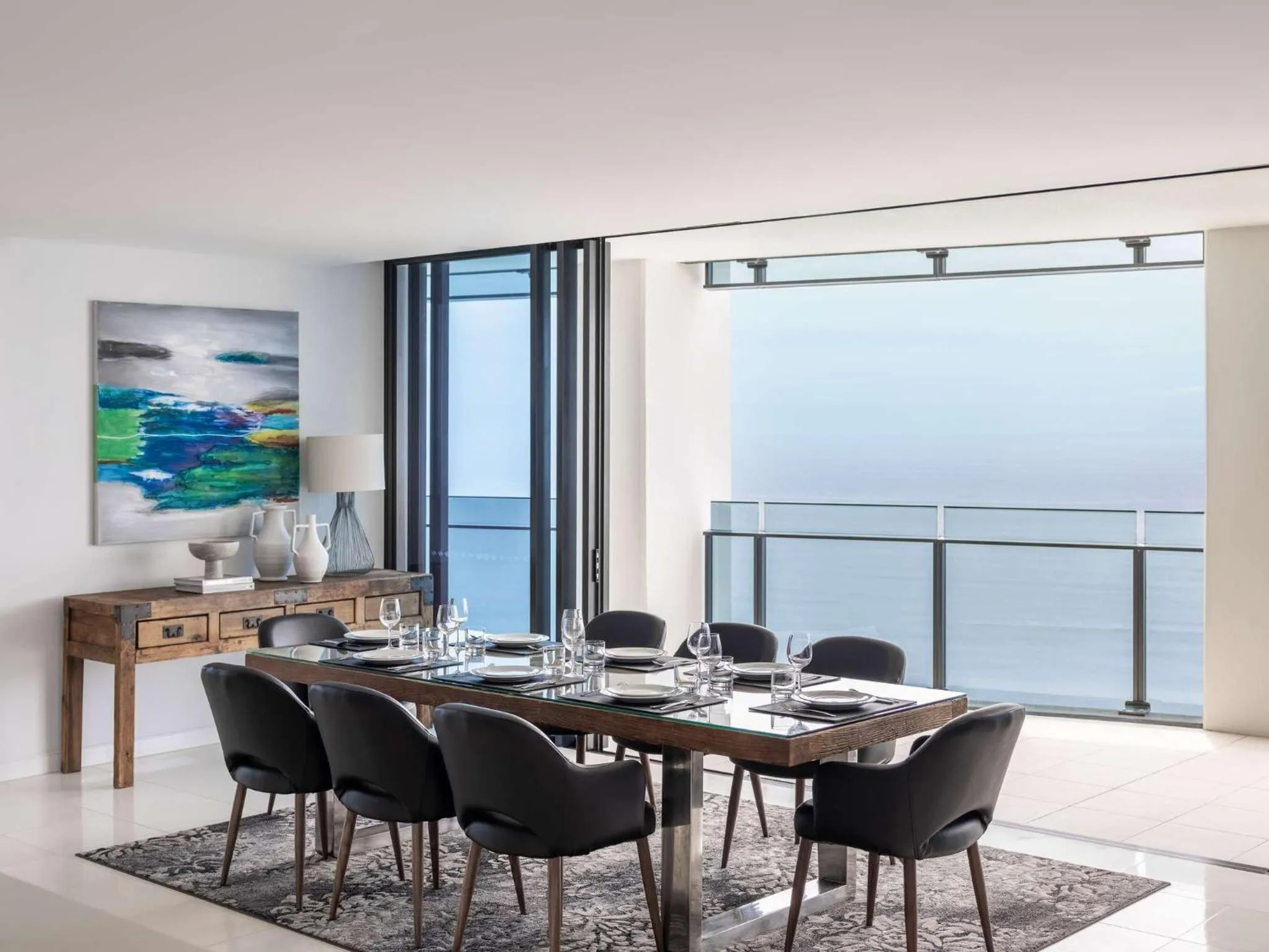 Seating area in Peppers Soul Surfers Paradise