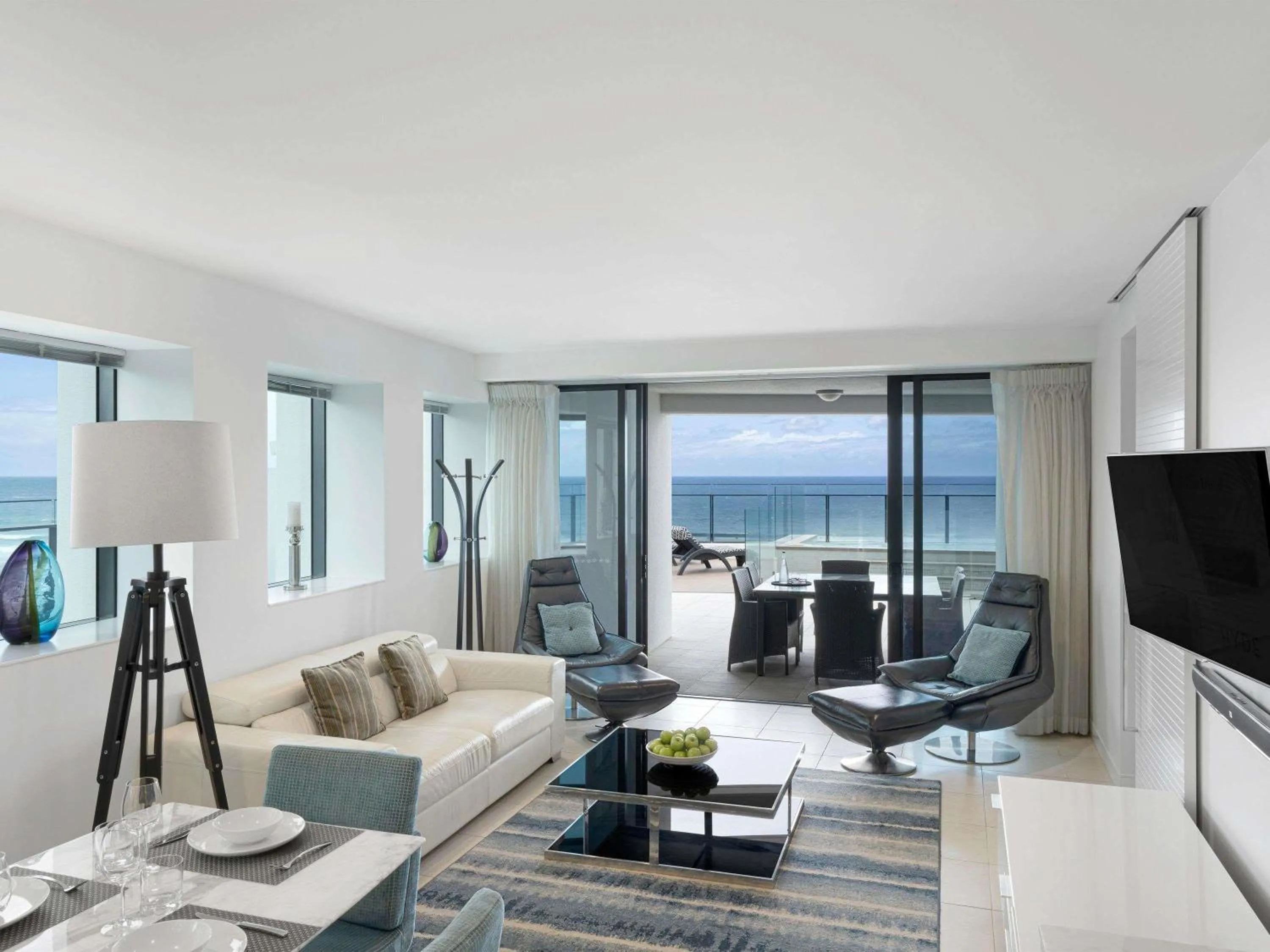 Bedroom in Peppers Soul Surfers Paradise