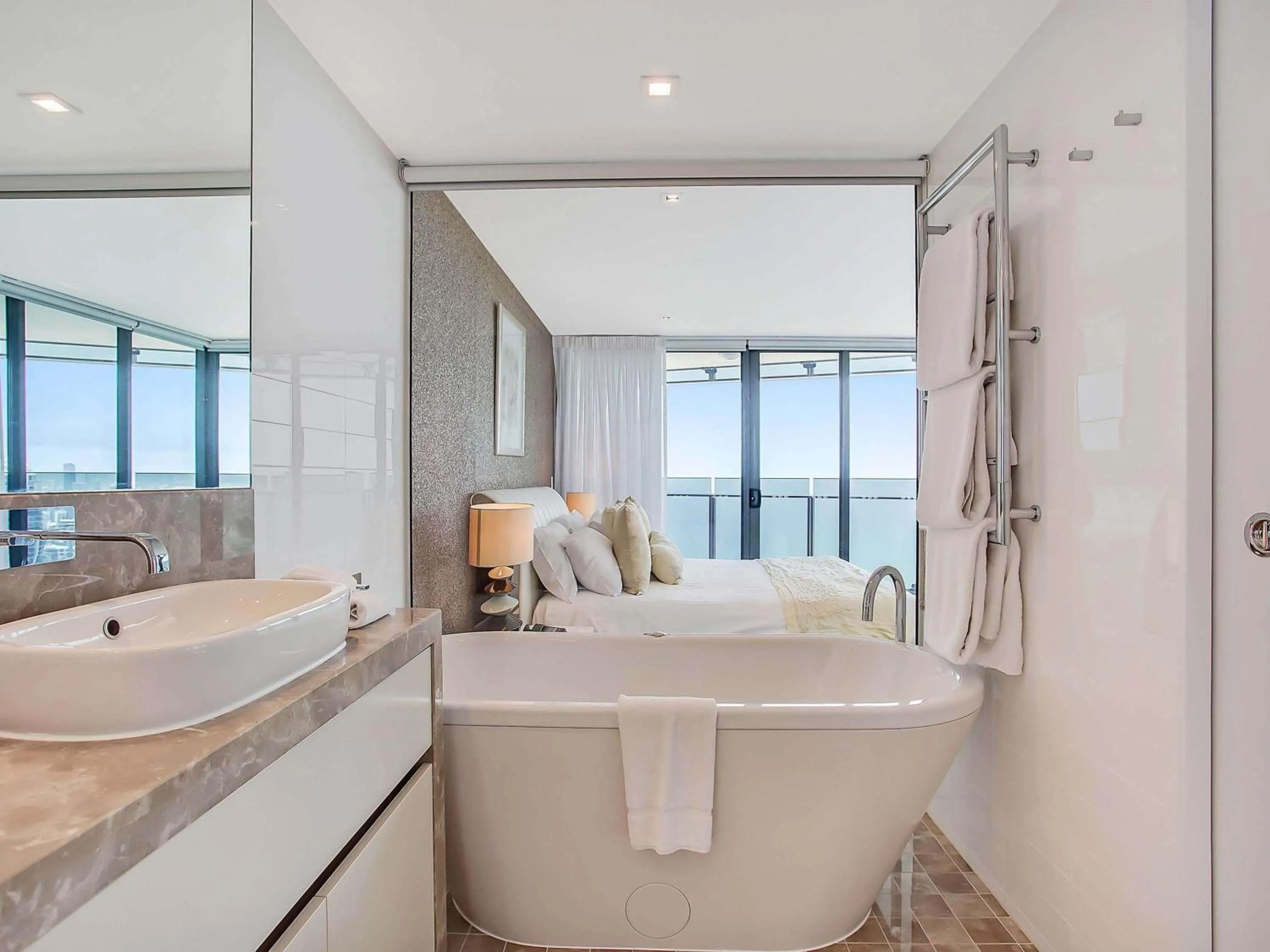 Bedroom in Peppers Soul Surfers Paradise