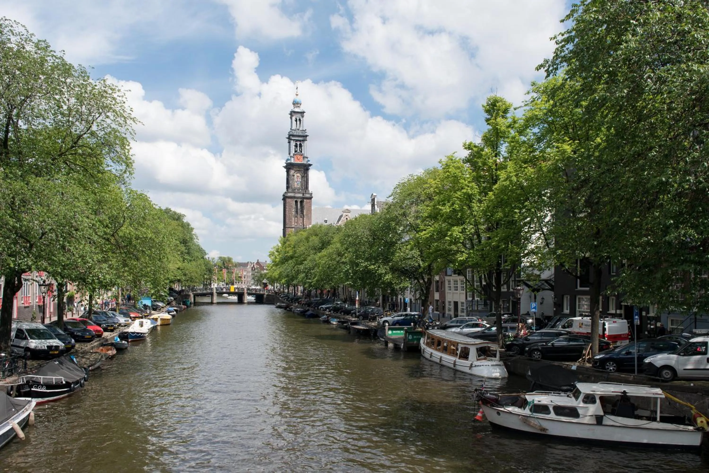 Nearby landmark in TWENTY FIVE Rooms