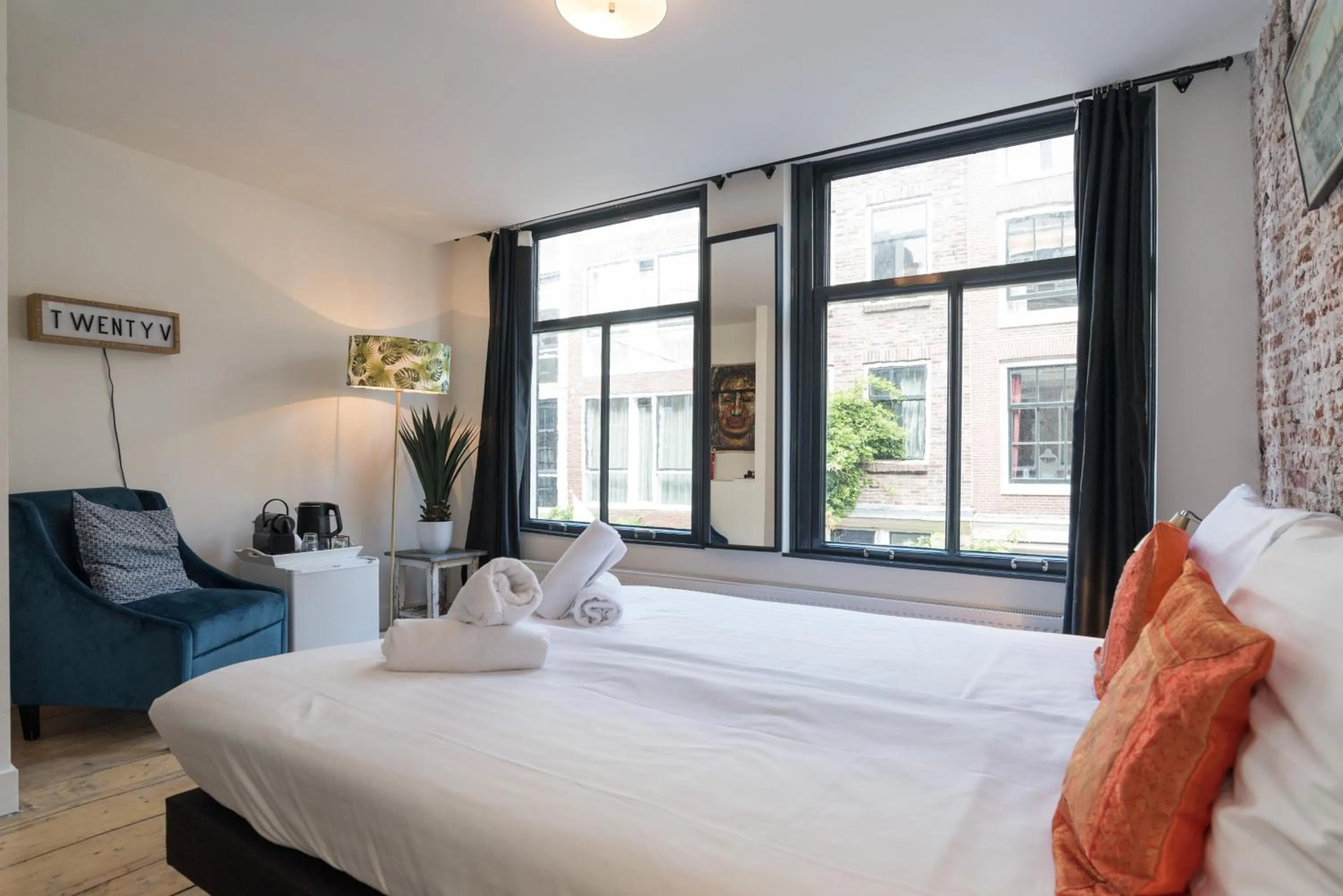 Bedroom, Bed in TWENTY FIVE Rooms