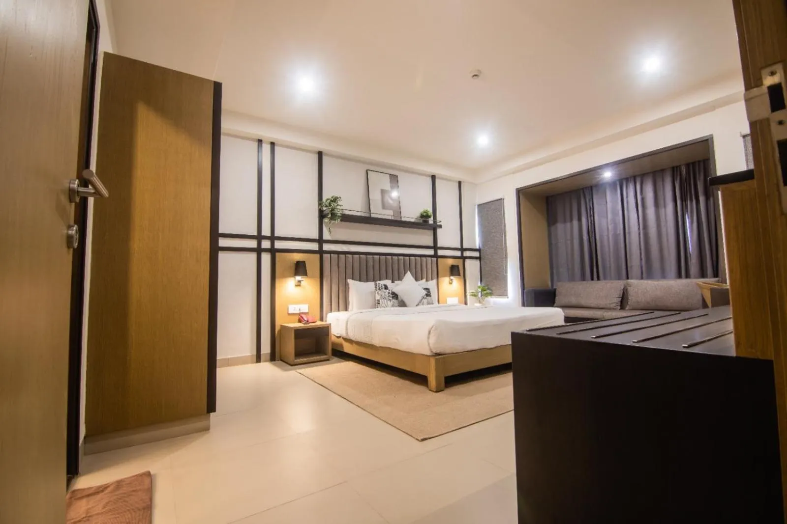 Bed in Purple Cloud Hotel