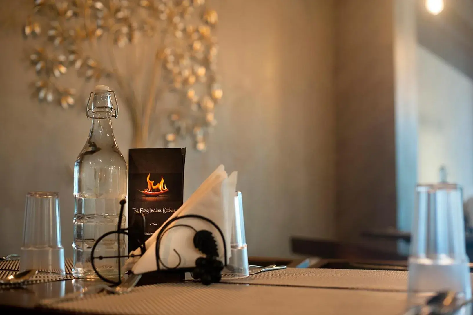 Restaurant/places to eat in Purple Cloud Hotel Restaurant/places to eat in Purple Cloud Hotel