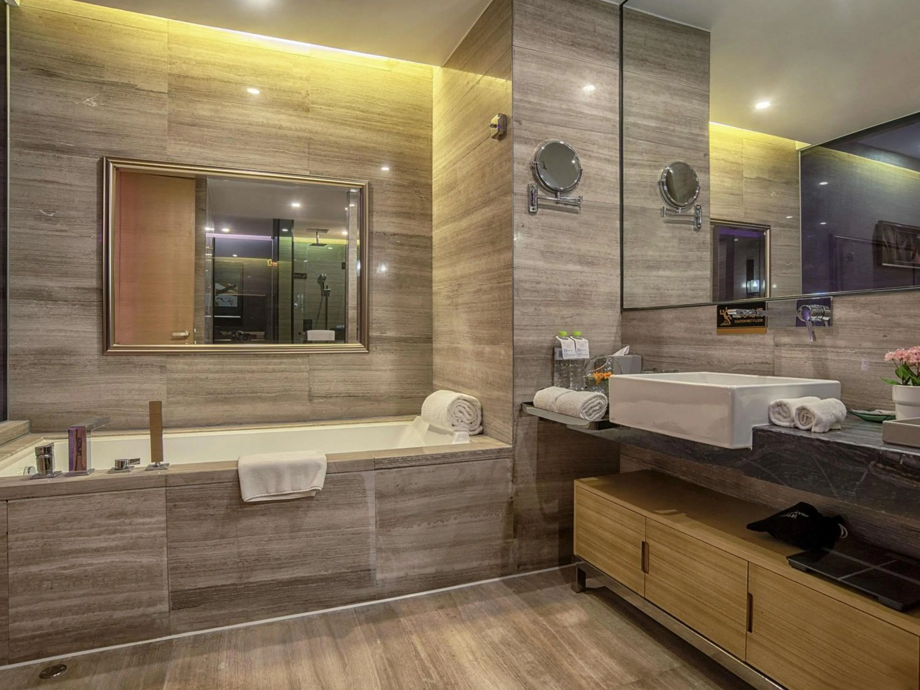 Bedroom in Grand Mercure Jinan Sunshine