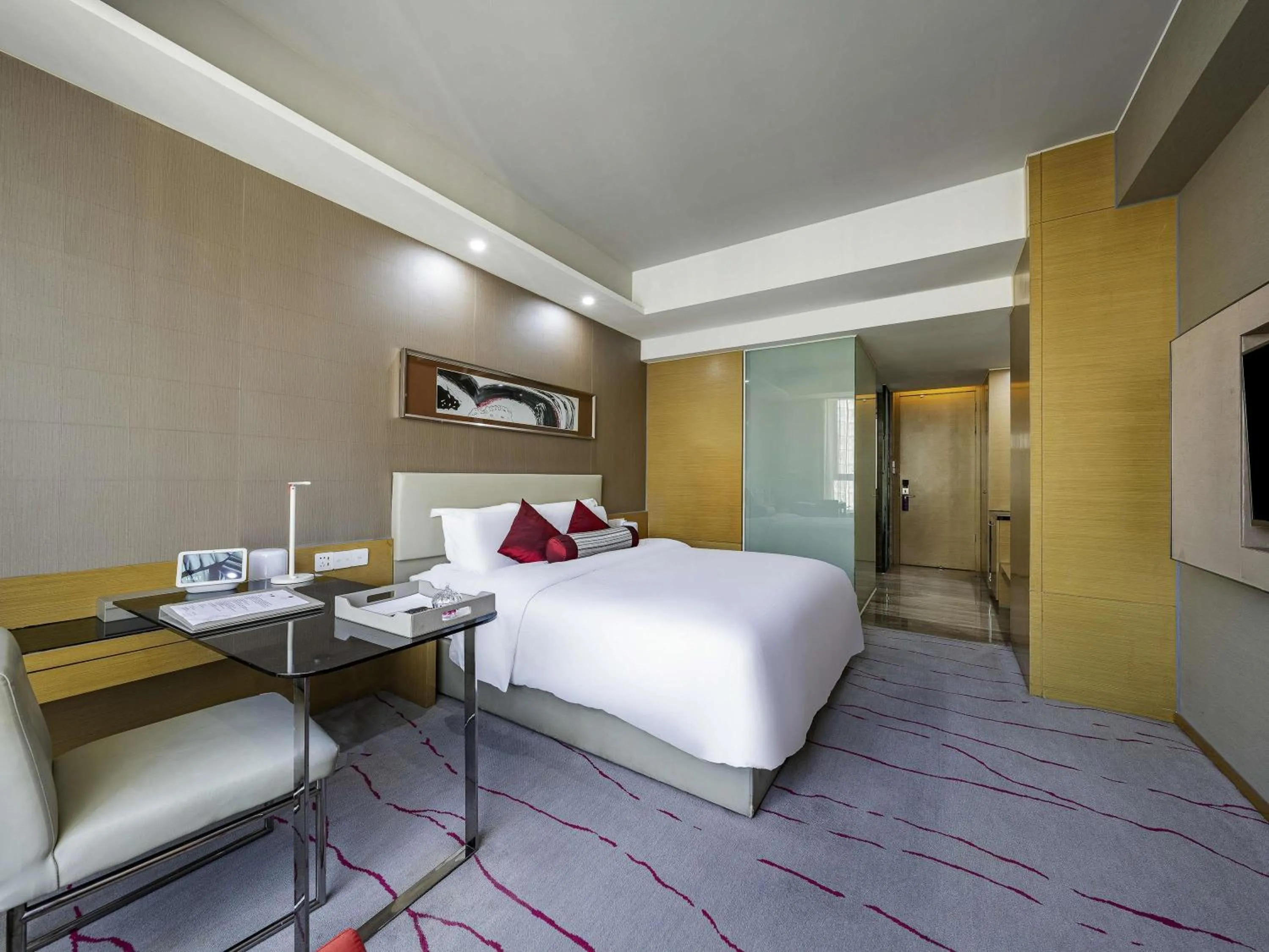 Bedroom, Bed in Grand Mercure Jinan Sunshine