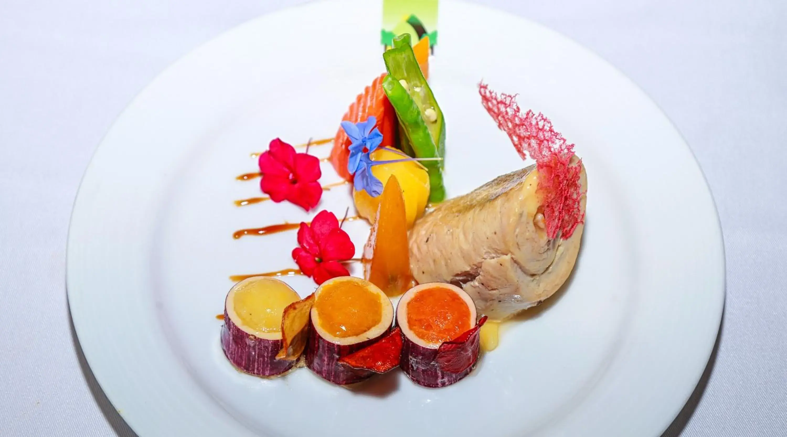 Food in Oak Ray Serene Garden Hotel Food in Oak Ray Serene Garden Hotel