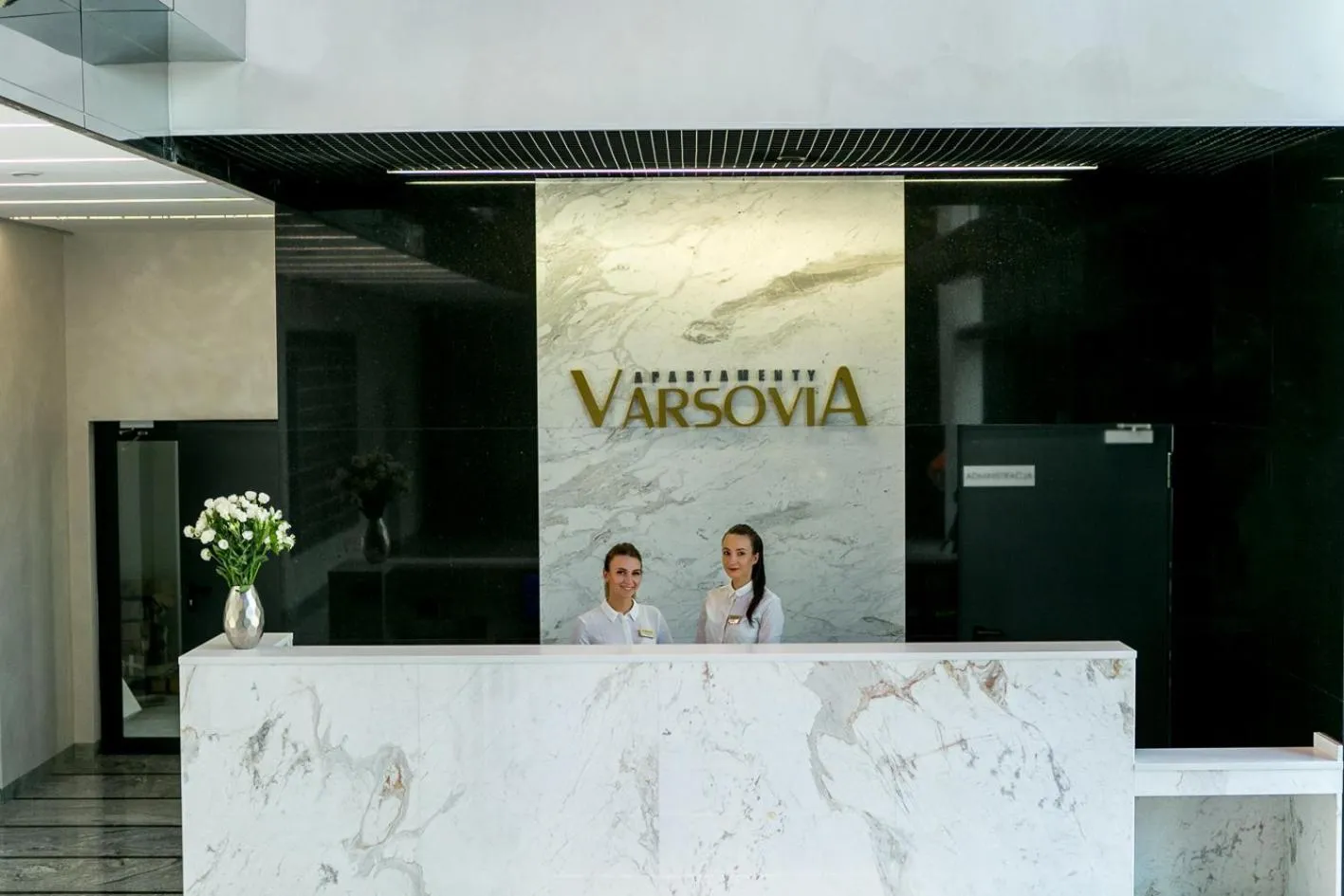 People in Varsovia Apartamenty Kasprzaka