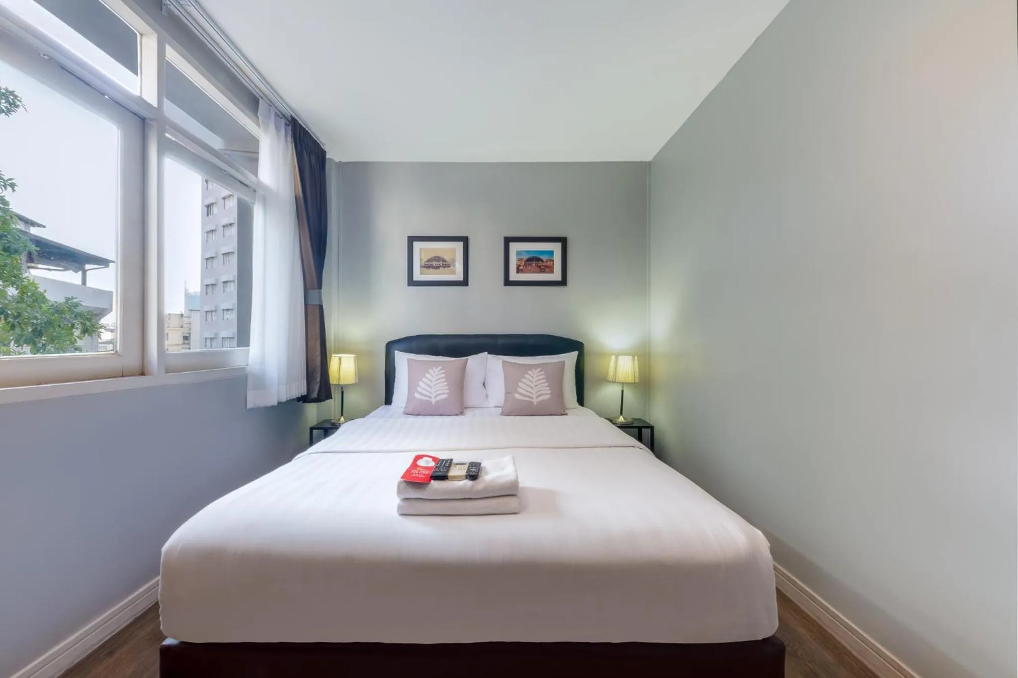 Bedroom, Bed in At Hua Lamphong Hotel