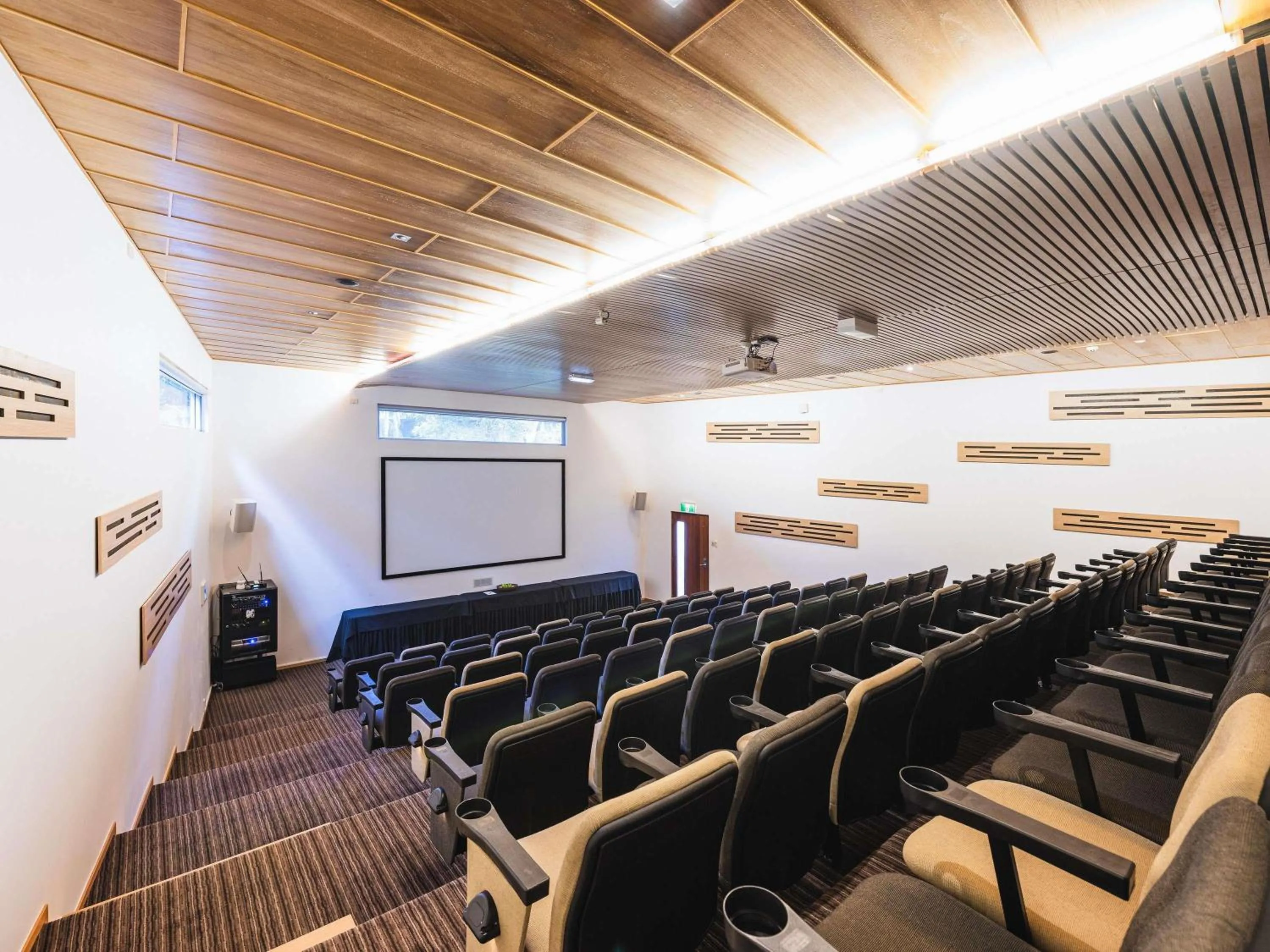 Meeting/conference room in Peppers Noosa Resort and Villas