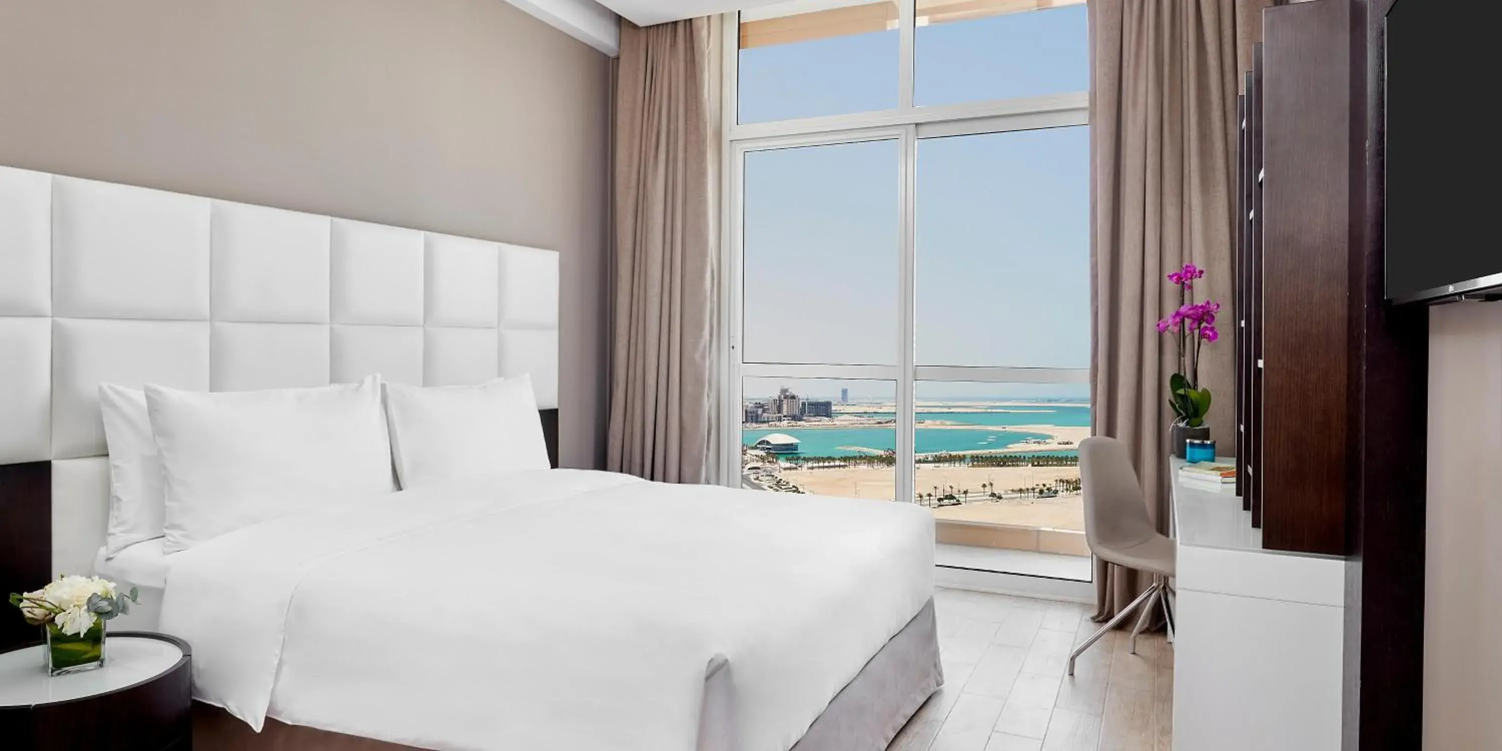 Bed in Staybridge Suites - Doha Lusail by IHG Bed in Staybridge Suites - Doha Lusail by IHG