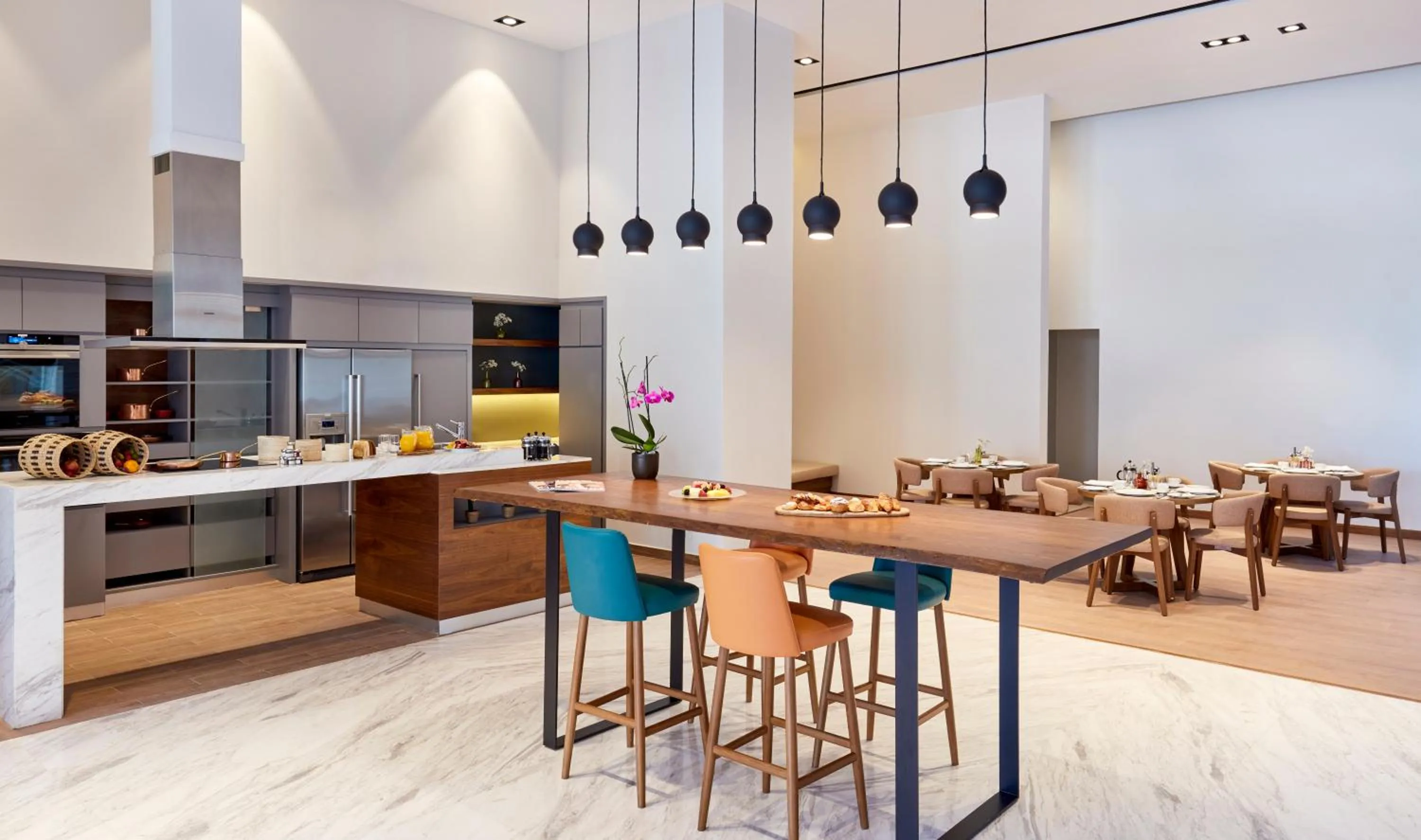 Restaurant/places to eat in Staybridge Suites - Doha Lusail by IHG