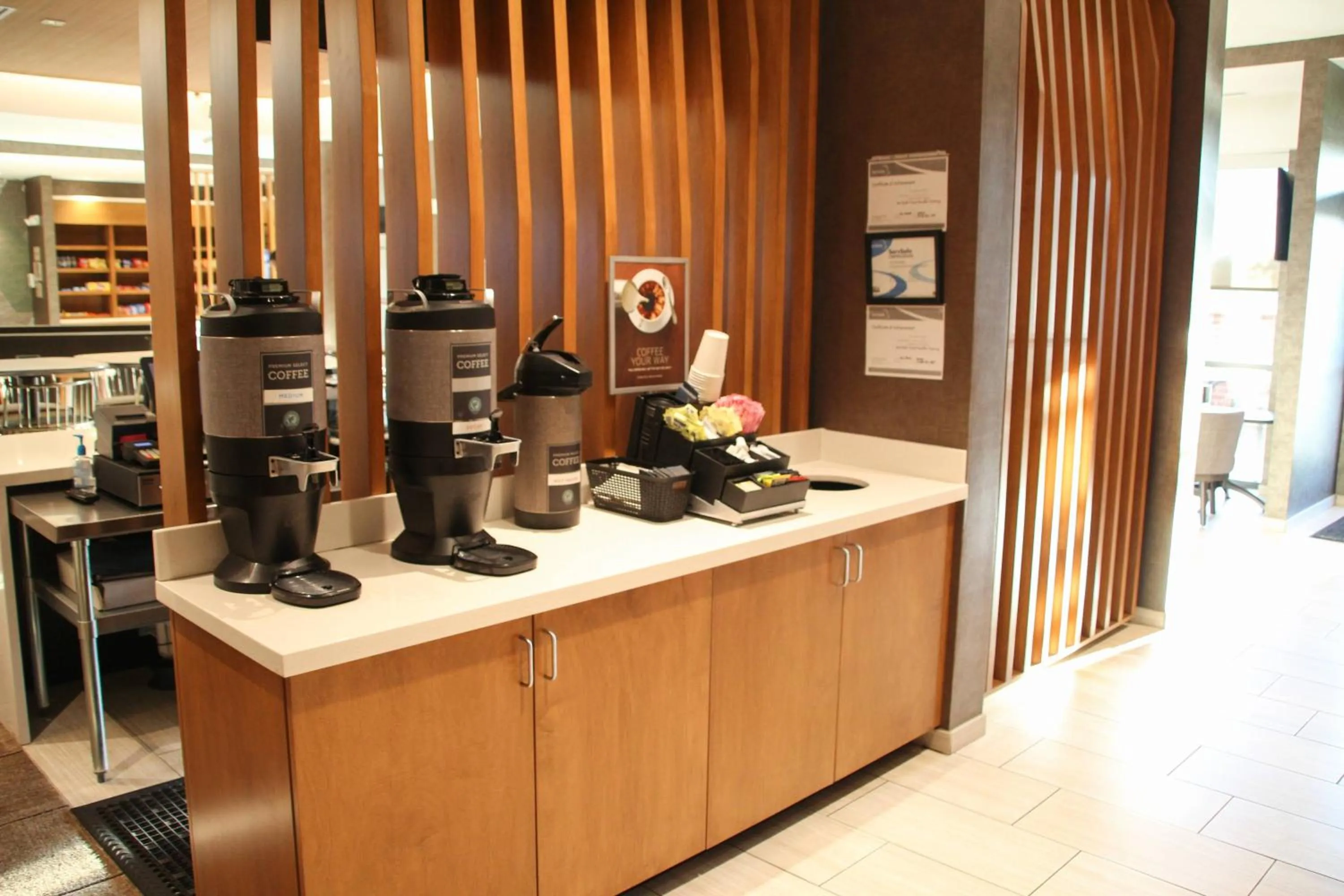 Restaurant/places to eat in Springhill Suites Baltimore White Marsh/Middle River