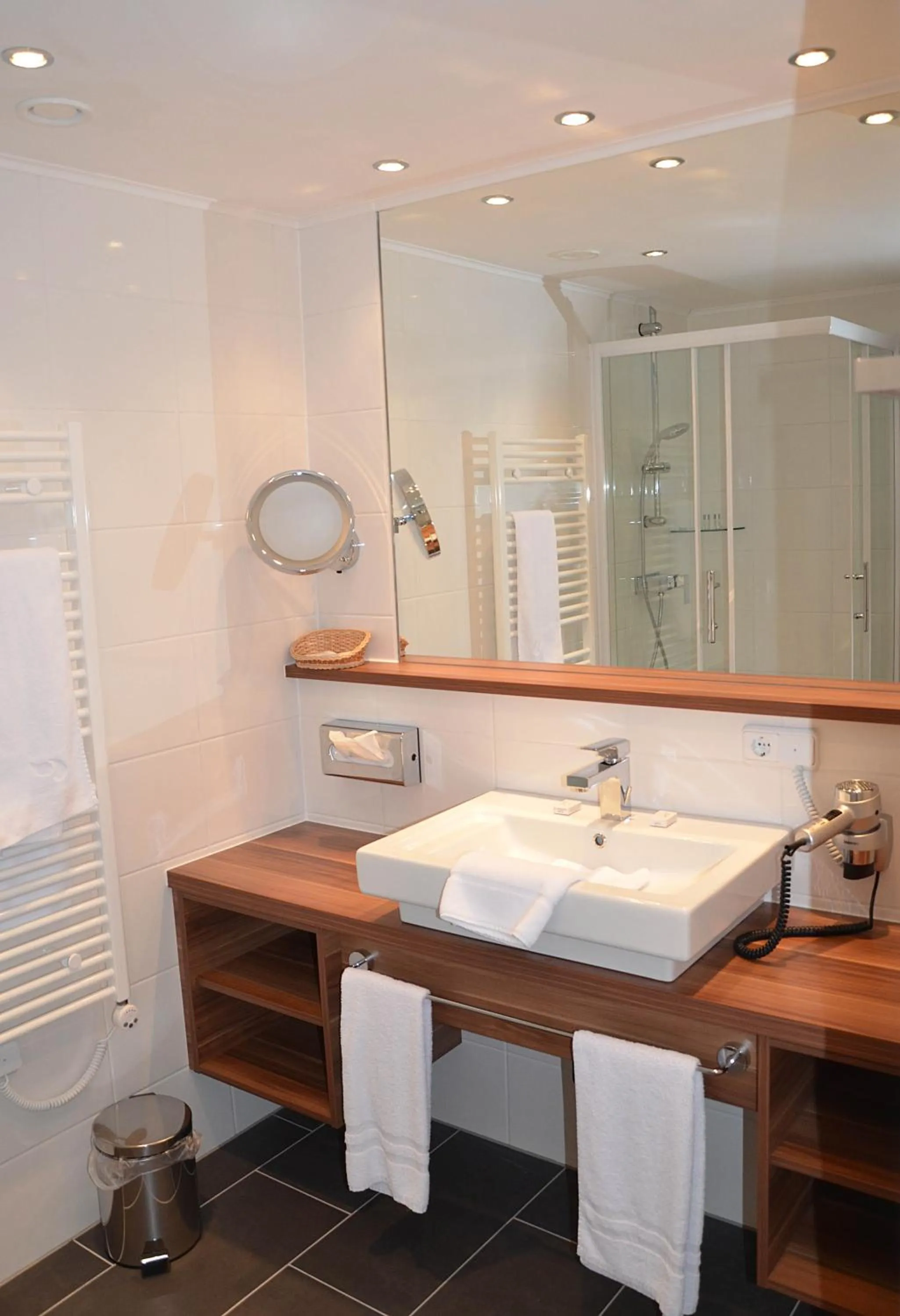 Bathroom in Hotel Restaurant Häupl