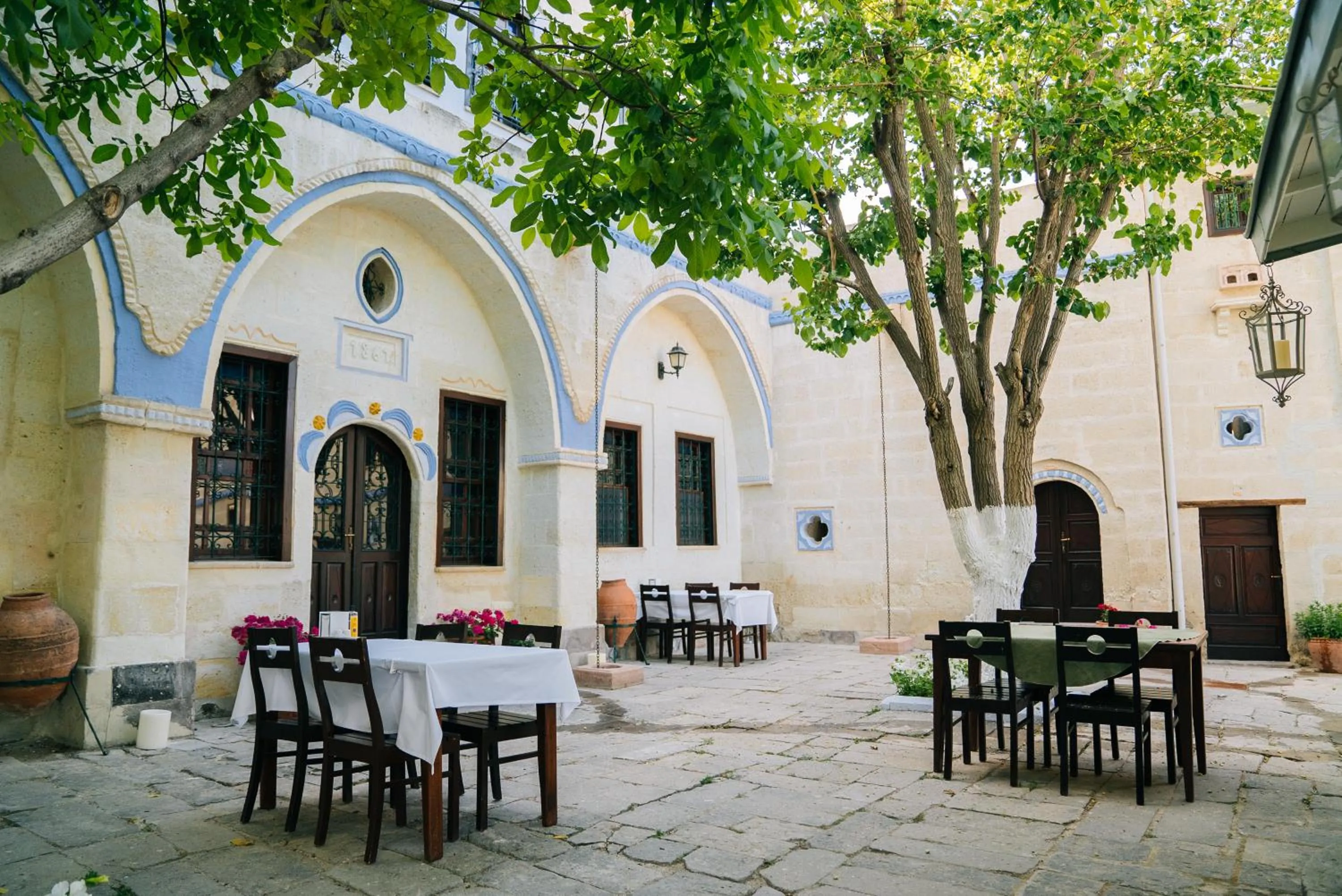 Restaurant/places to eat in Gul Konakları - Sinasos - Special Category
