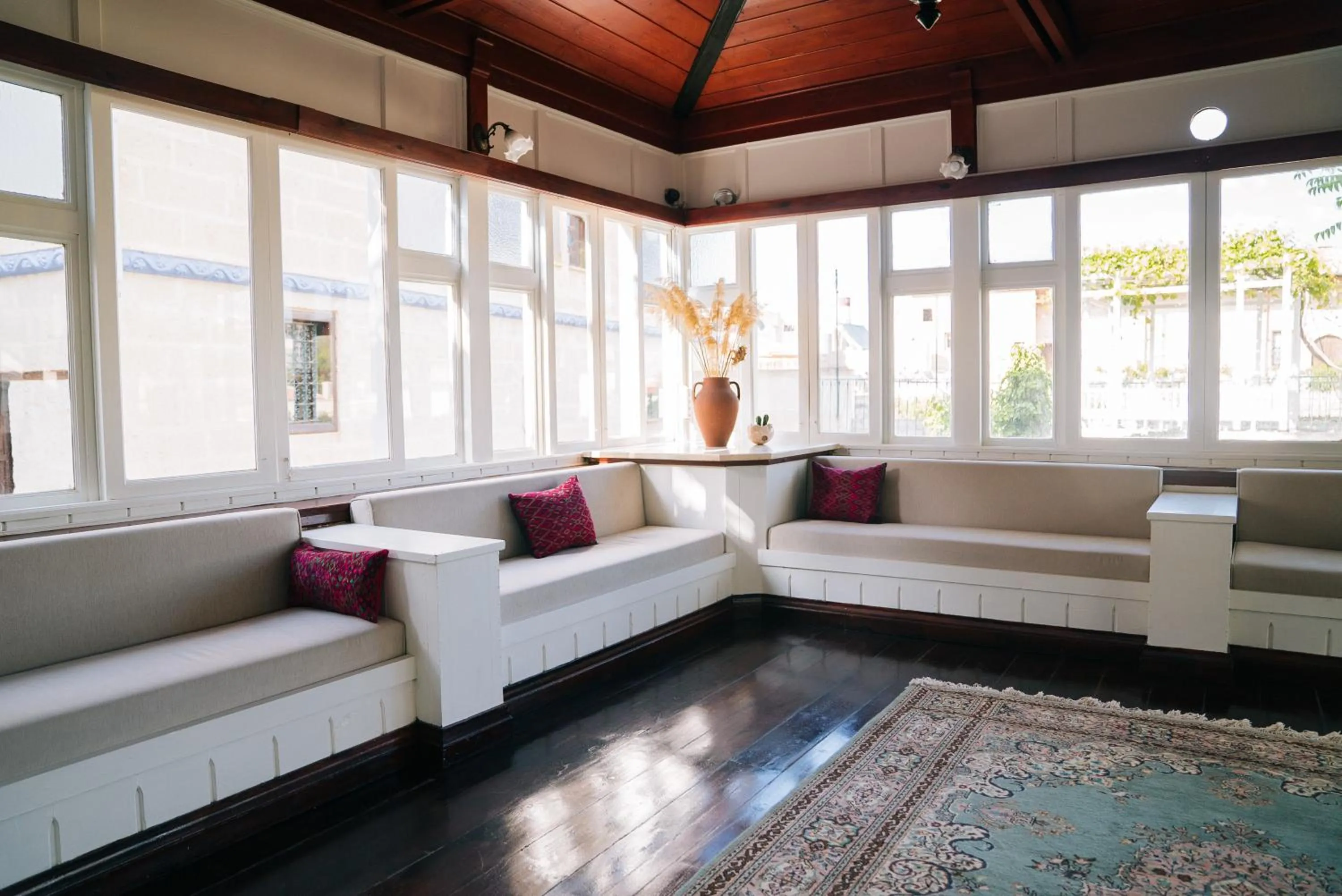 Communal lounge/ TV room in Gul Konakları - Sinasos - Special Category