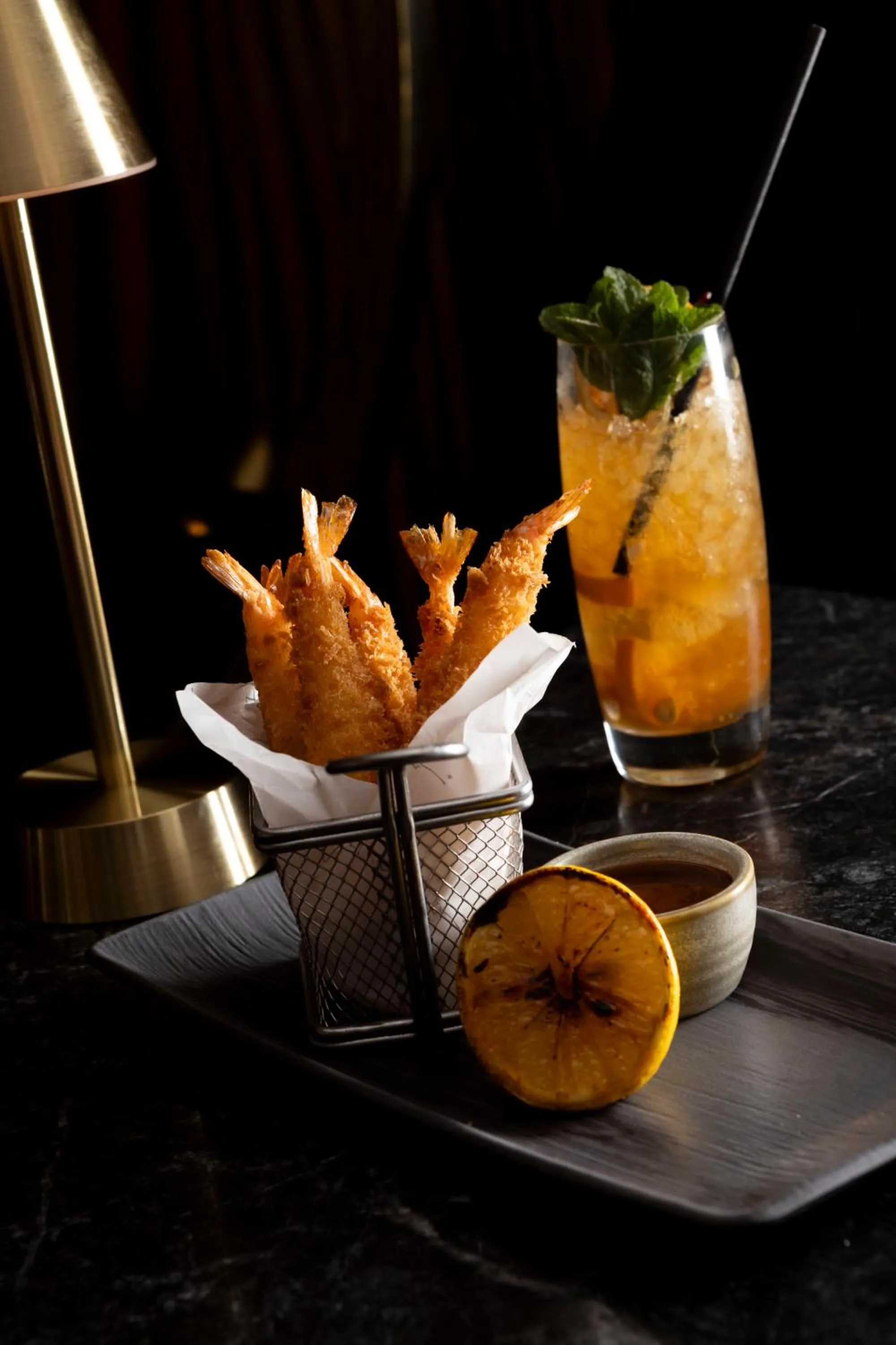 Restaurant/places to eat in Meliá White House Hotel Apartments