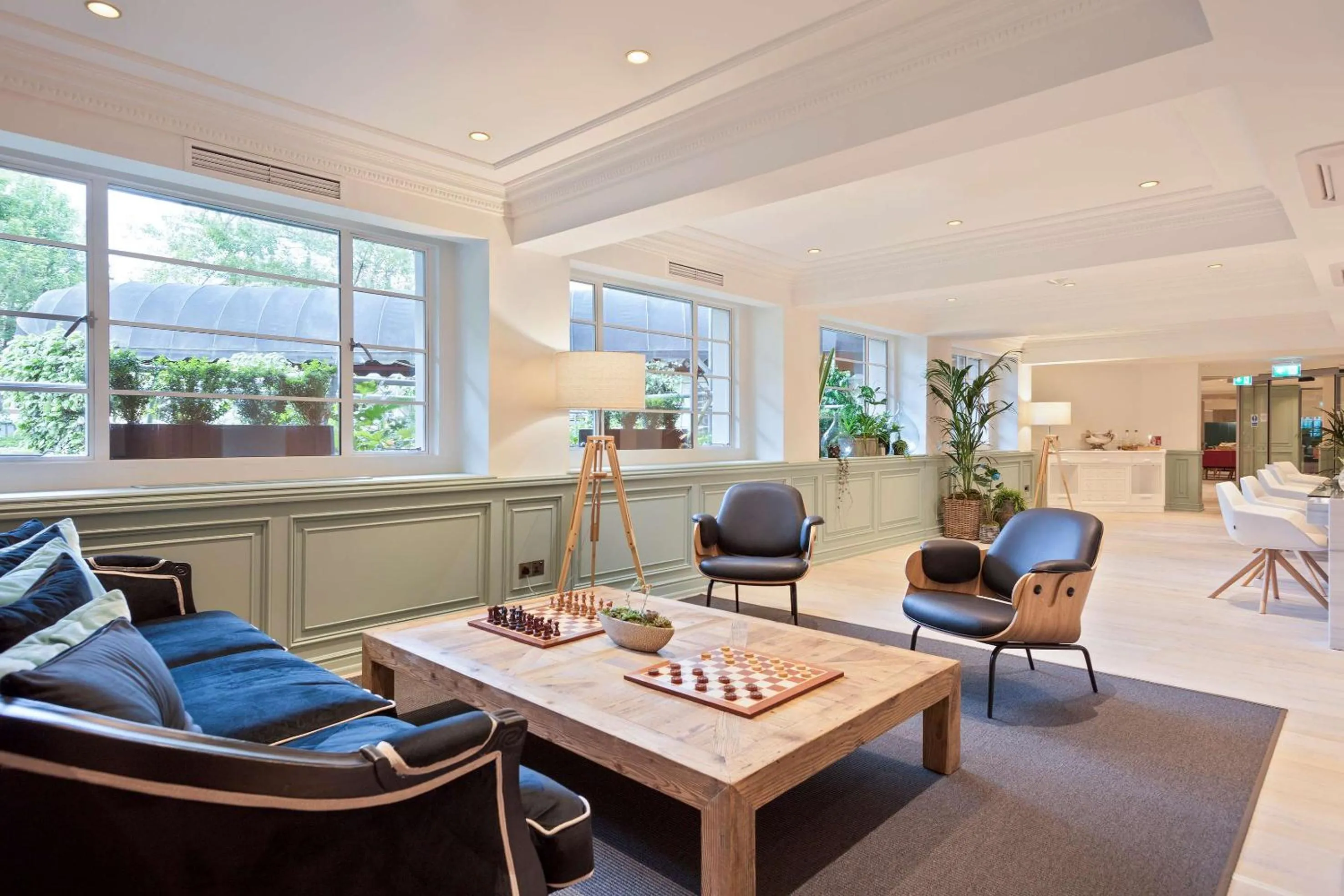 Lounge or bar in Meliá White House Hotel Apartments